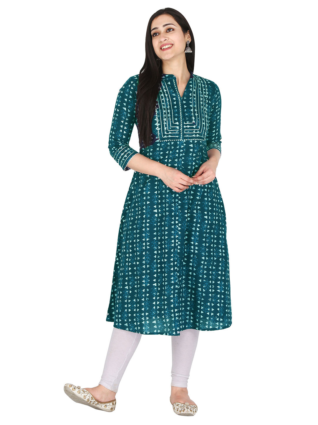 KANNAHI Women Geometric Printed Gotta Patti A-line Kurta
