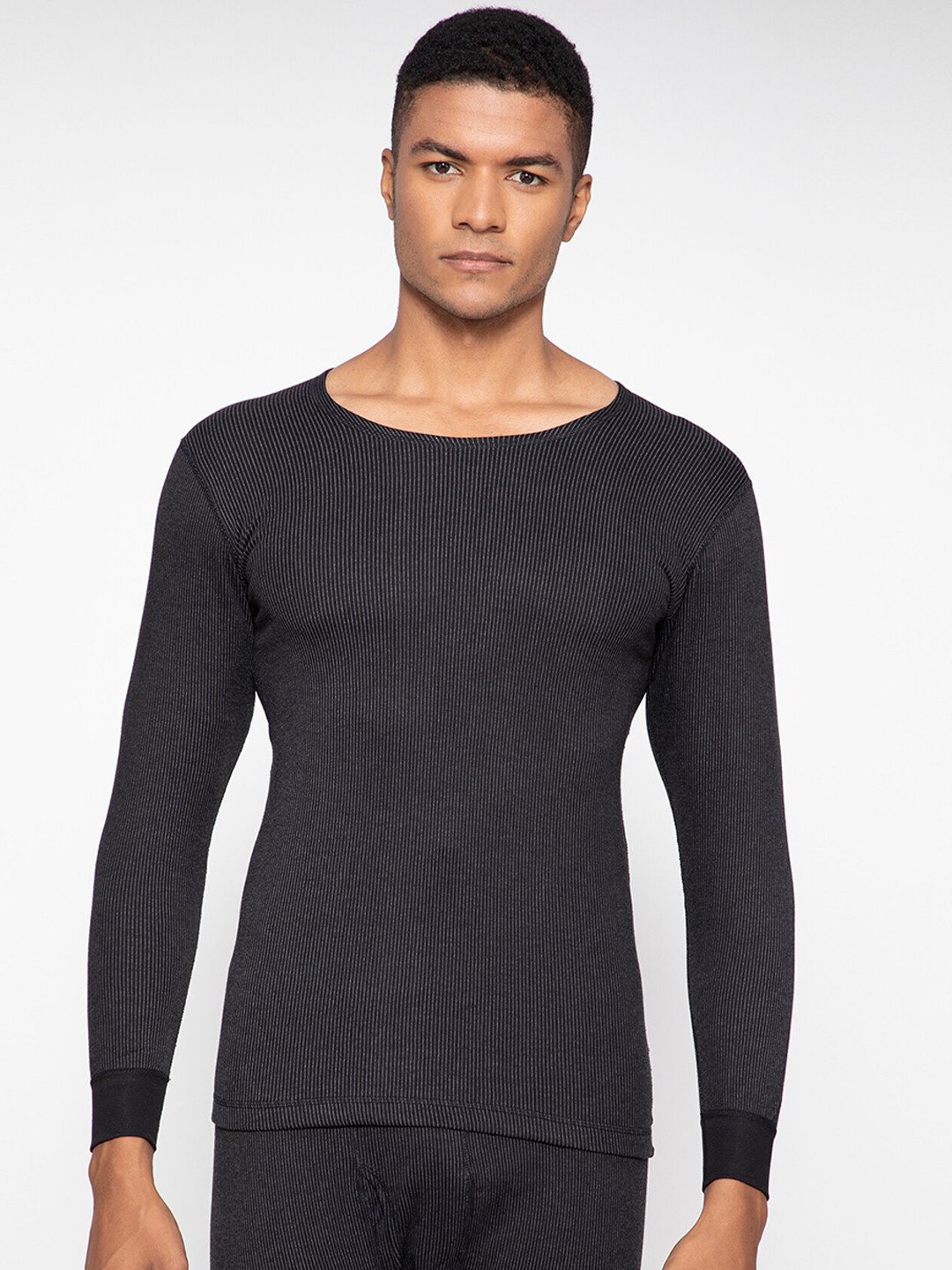 SPORTO Men Black Striped Ultima Thermal T-Shirt