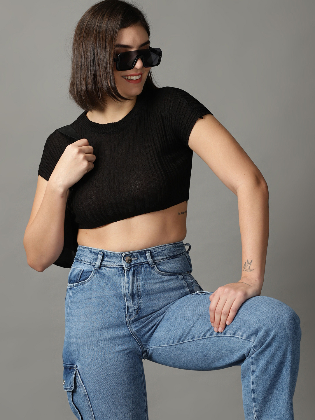 SHOWOFF Black Round Neck Crop Top