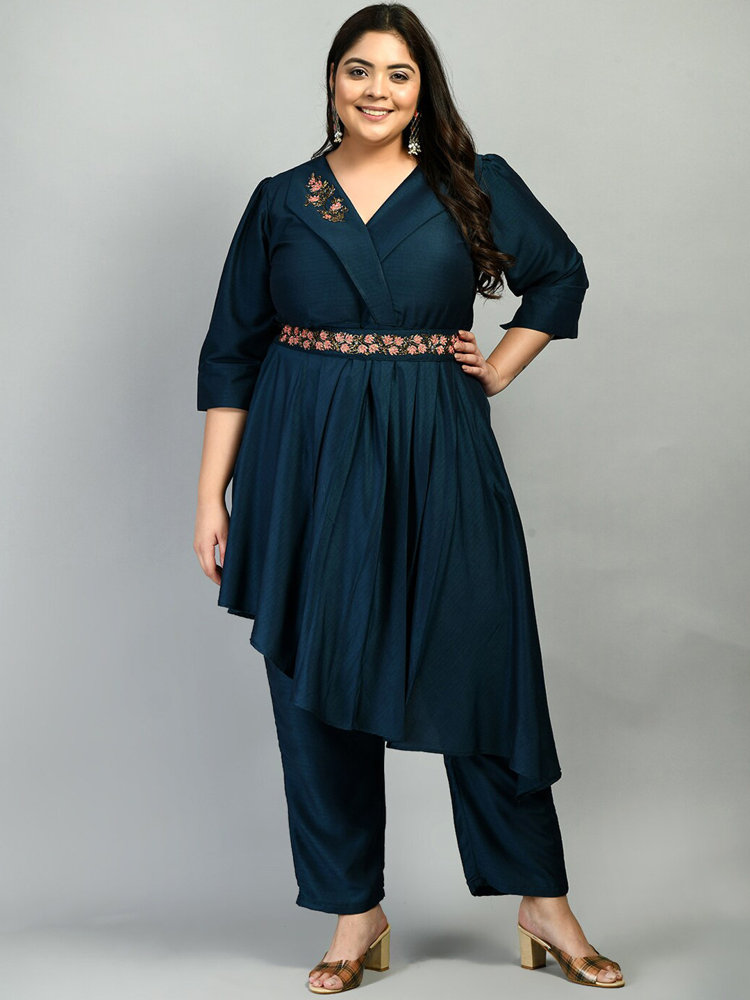 PrettyPlus by Desinoor.com Pleated Beads and Stones Kurta With Trousers