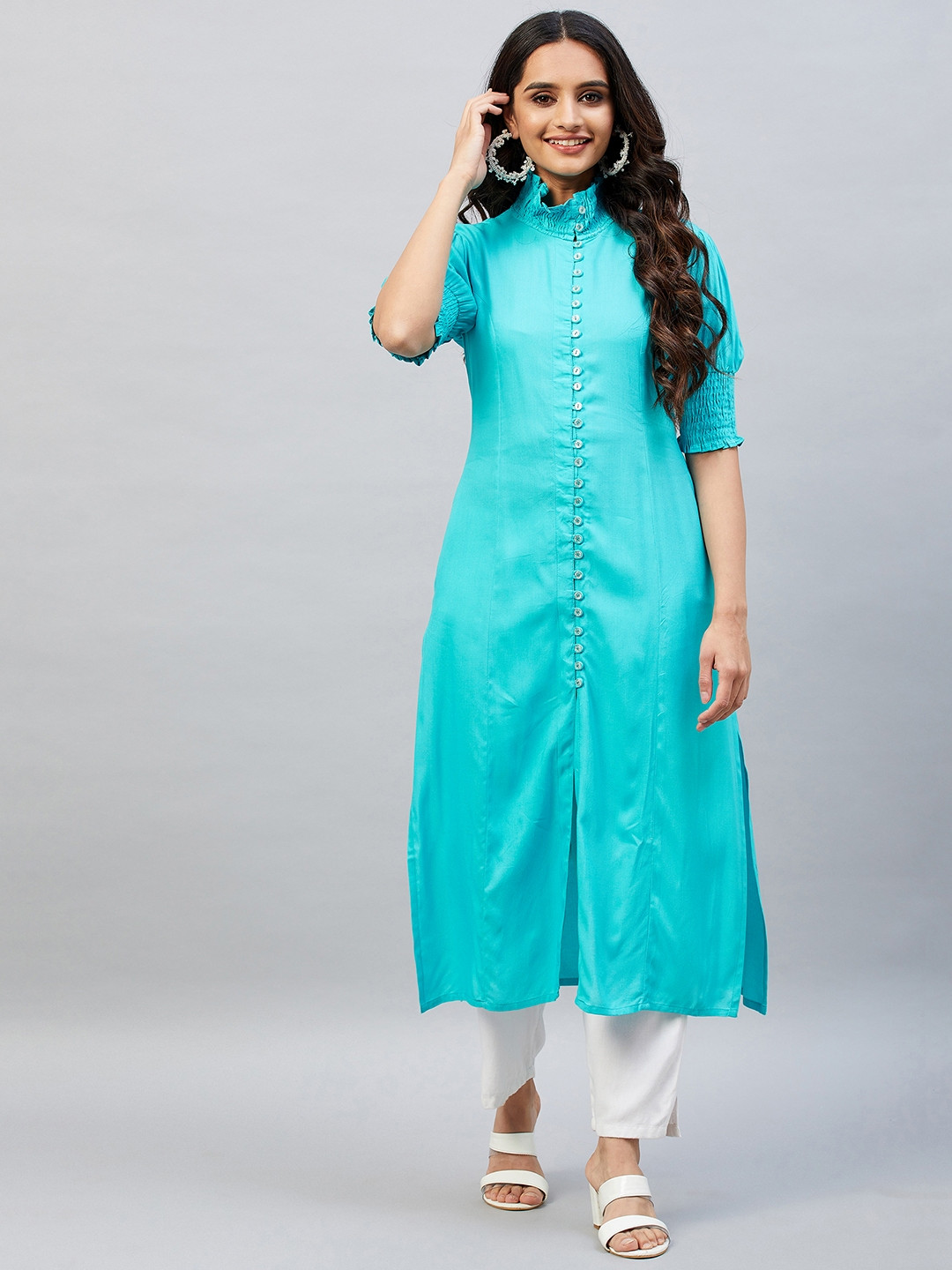 Aaheli Women Stylised Neck Kurta