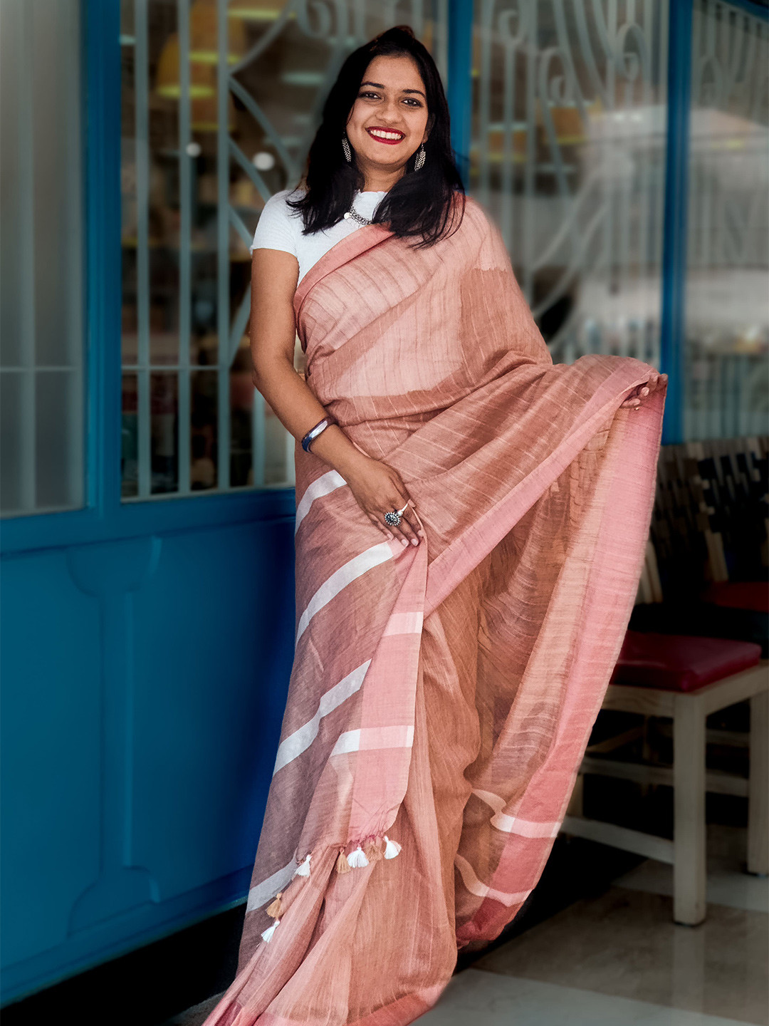 Apaapi Threads of glory Peach-Coloured & White Striped Kota Saree