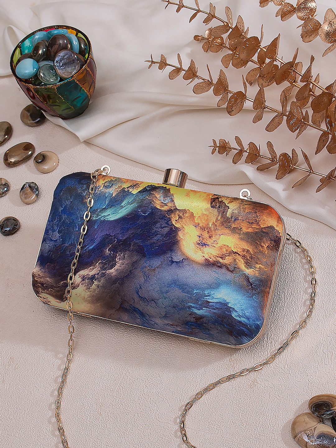 Swisni Women Blue & Yellow Printed Fabric Box Clutch