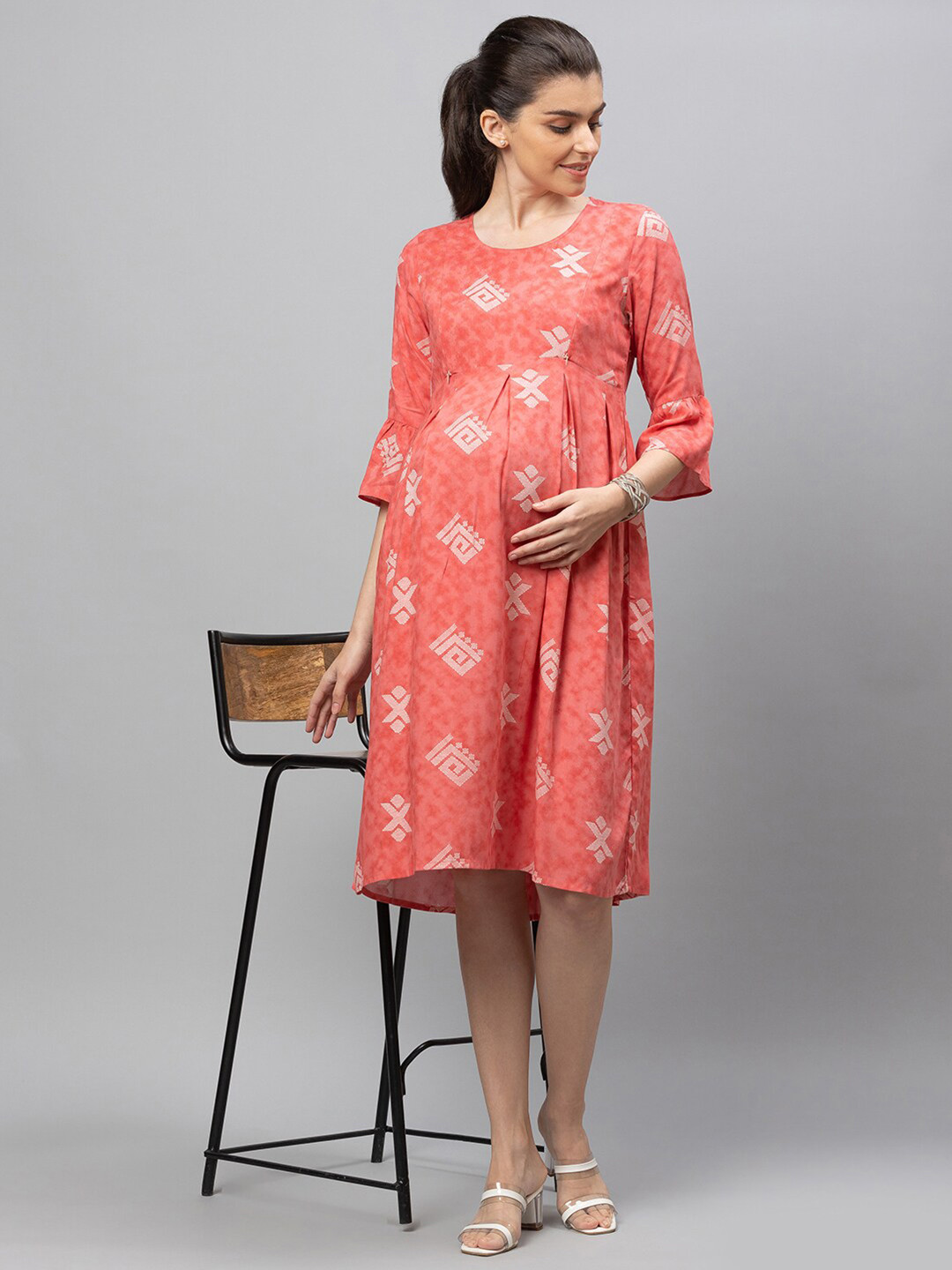 AV2 Coral Geometric Printed Maternity Dress