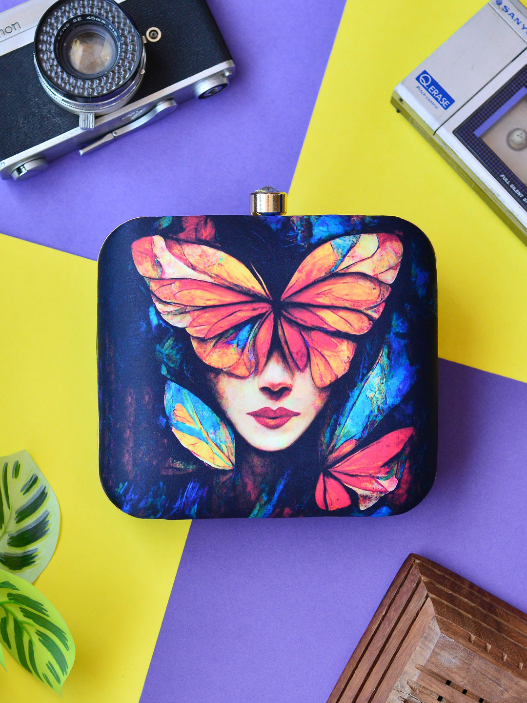 ARTKLIM Women Blue & Red Butterfly Faced Women Printed Box Clutch