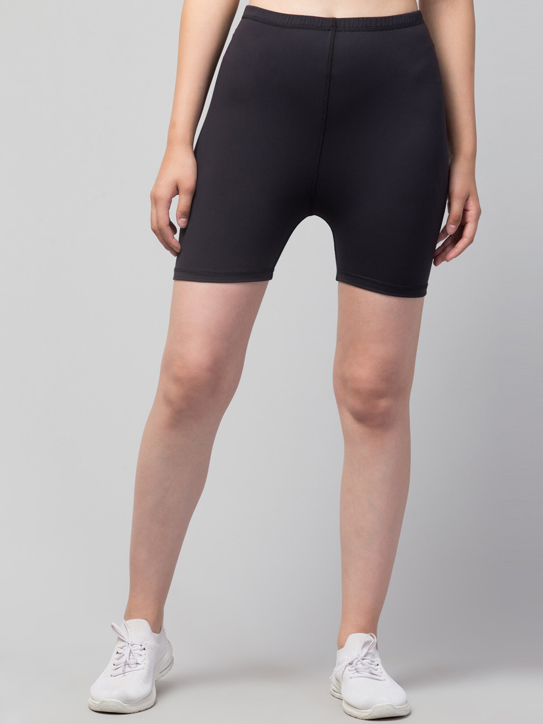 Apraa & Parma Women Black Skinny Fit Yoga e-Dry Technology Shorts