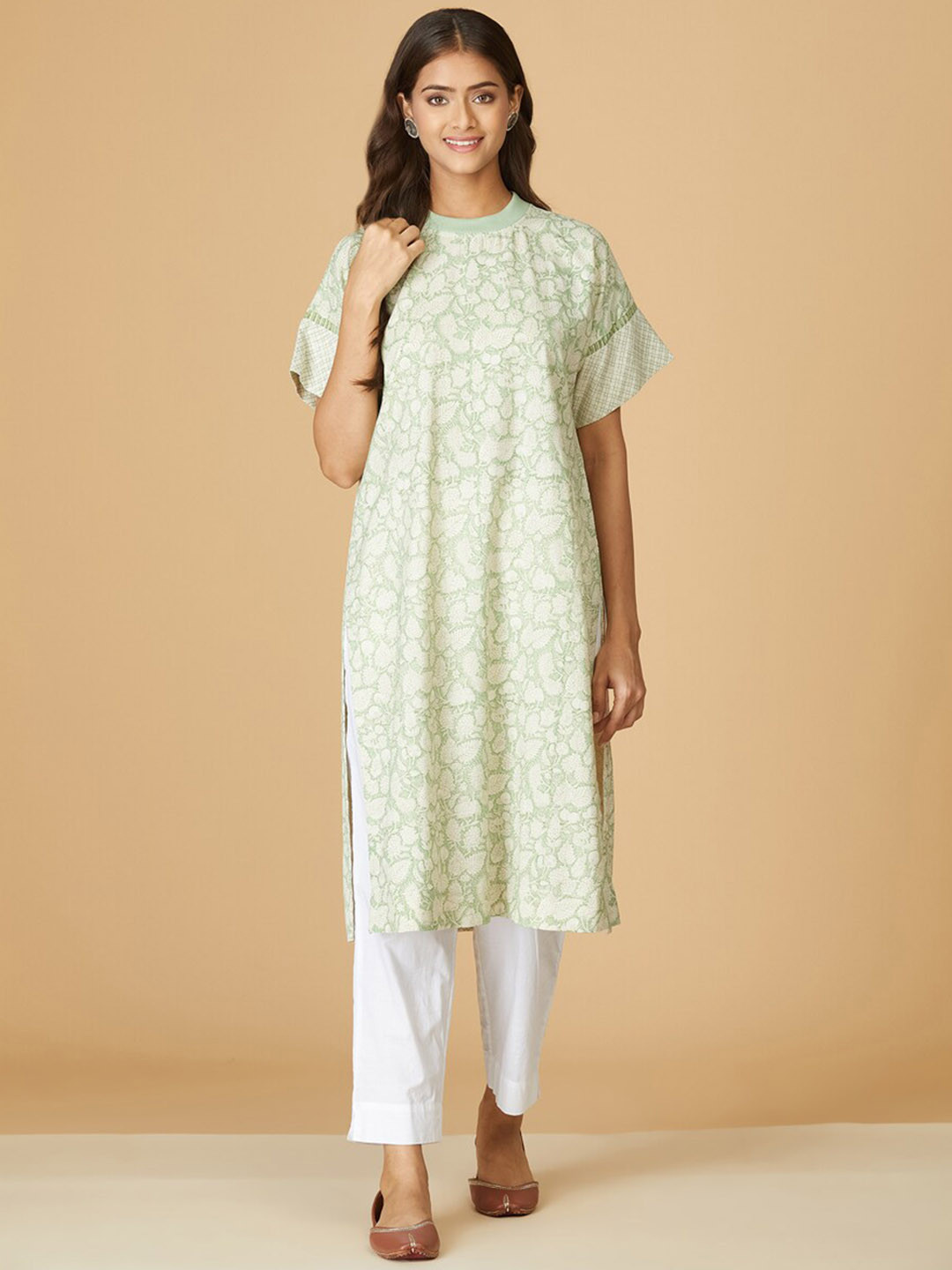 Fabindia Round Neck Floral Printed Extended Sleeves Cotton Kurta