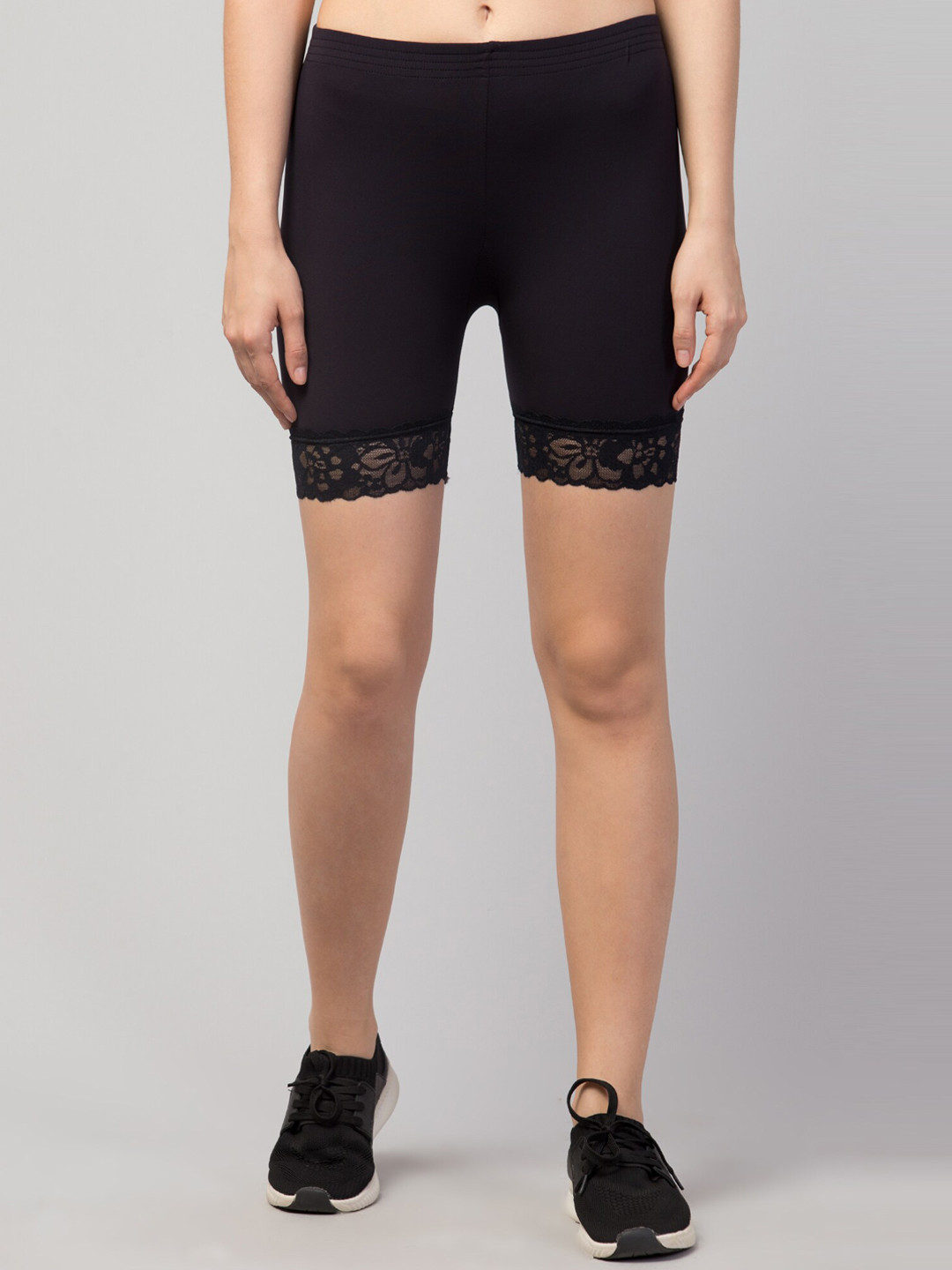 Apraa & Parma Women Black Skinny Fit Cycling Sports Shorts with e-Dry Technology