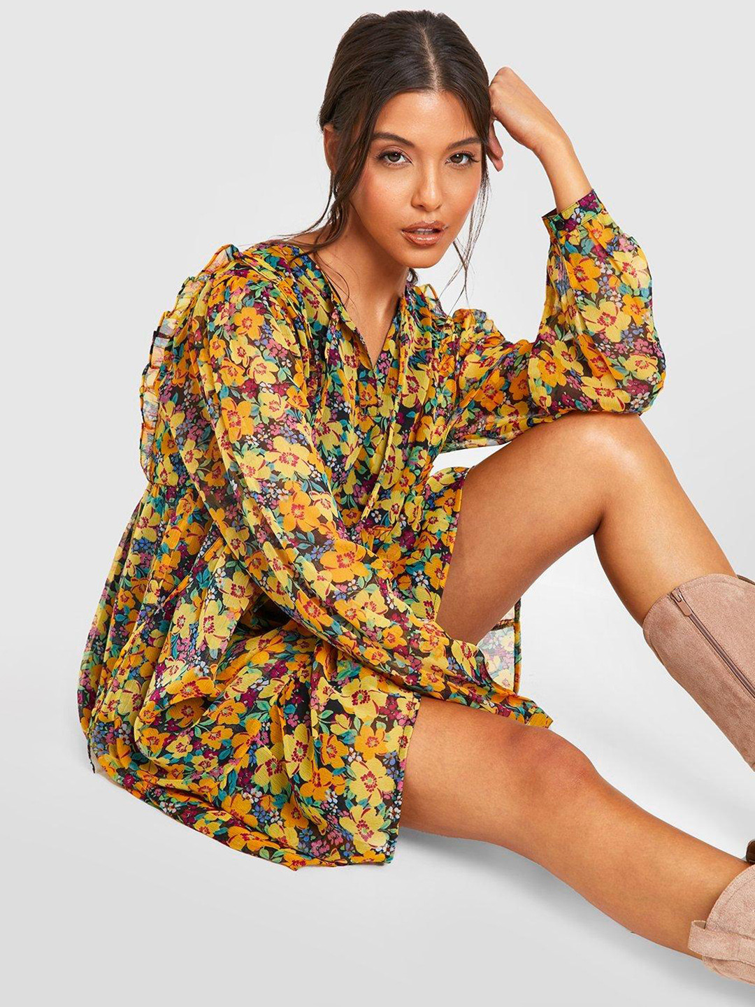 Boohoo Black & Yellow Floral Print Tie-Up Neck A-Line Dress