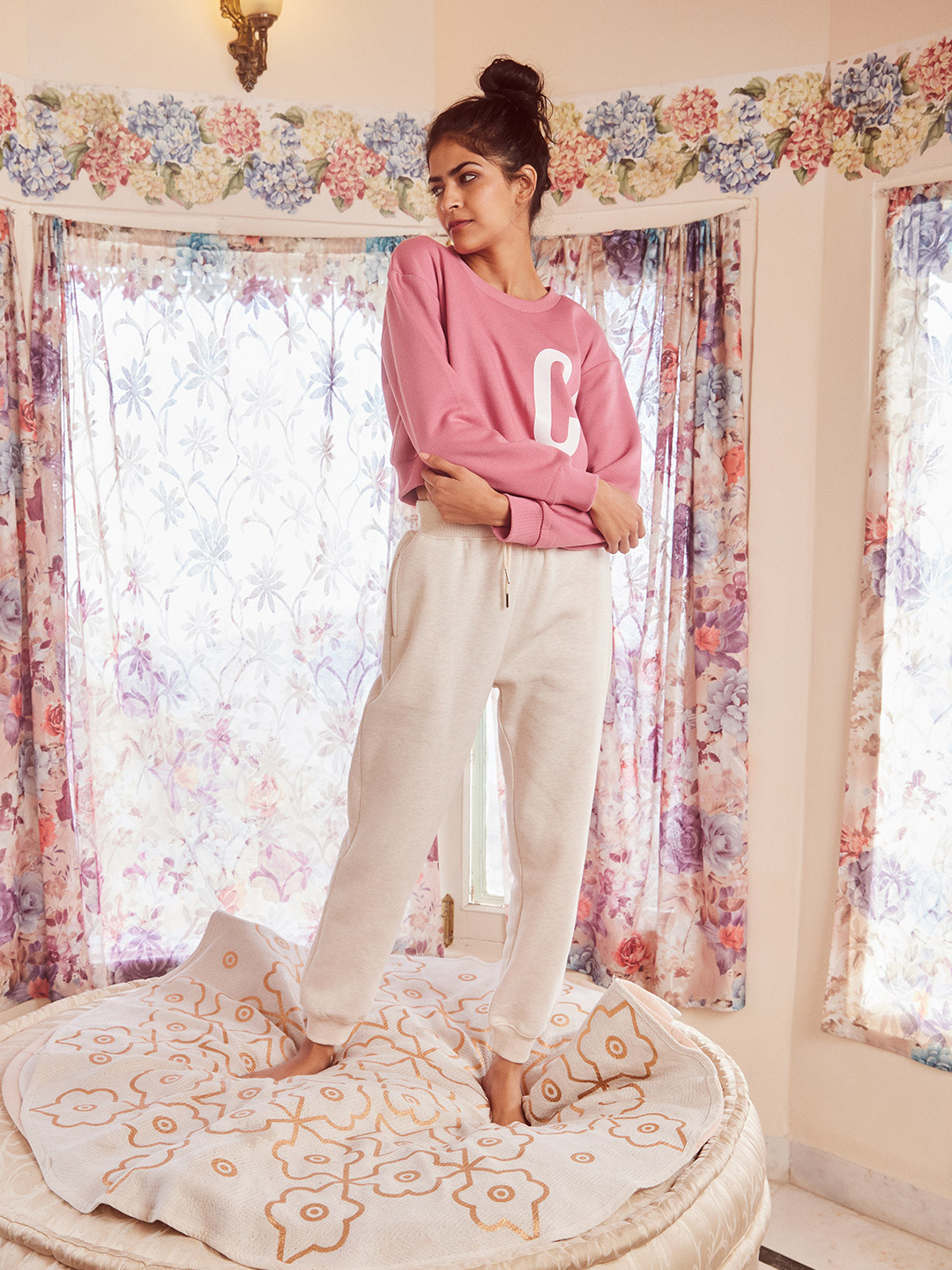 Crimsoune Club Women Off White Slim-fit Joggers