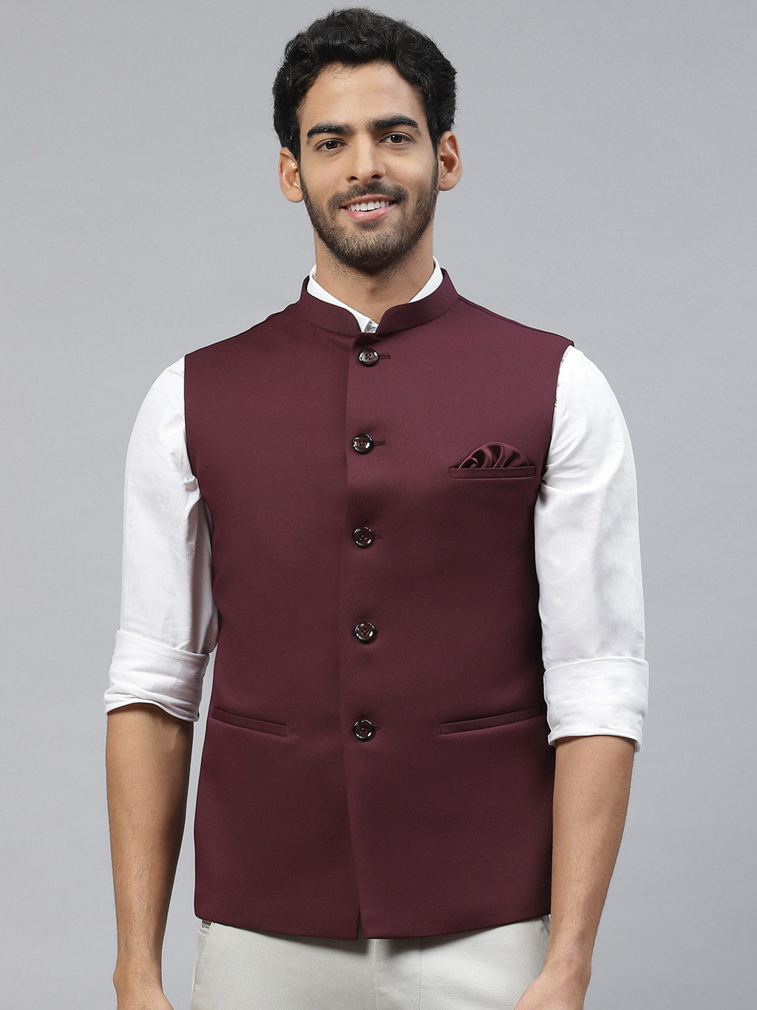 ESSAS club Men Solid Nehru Jacket with Pocket Square