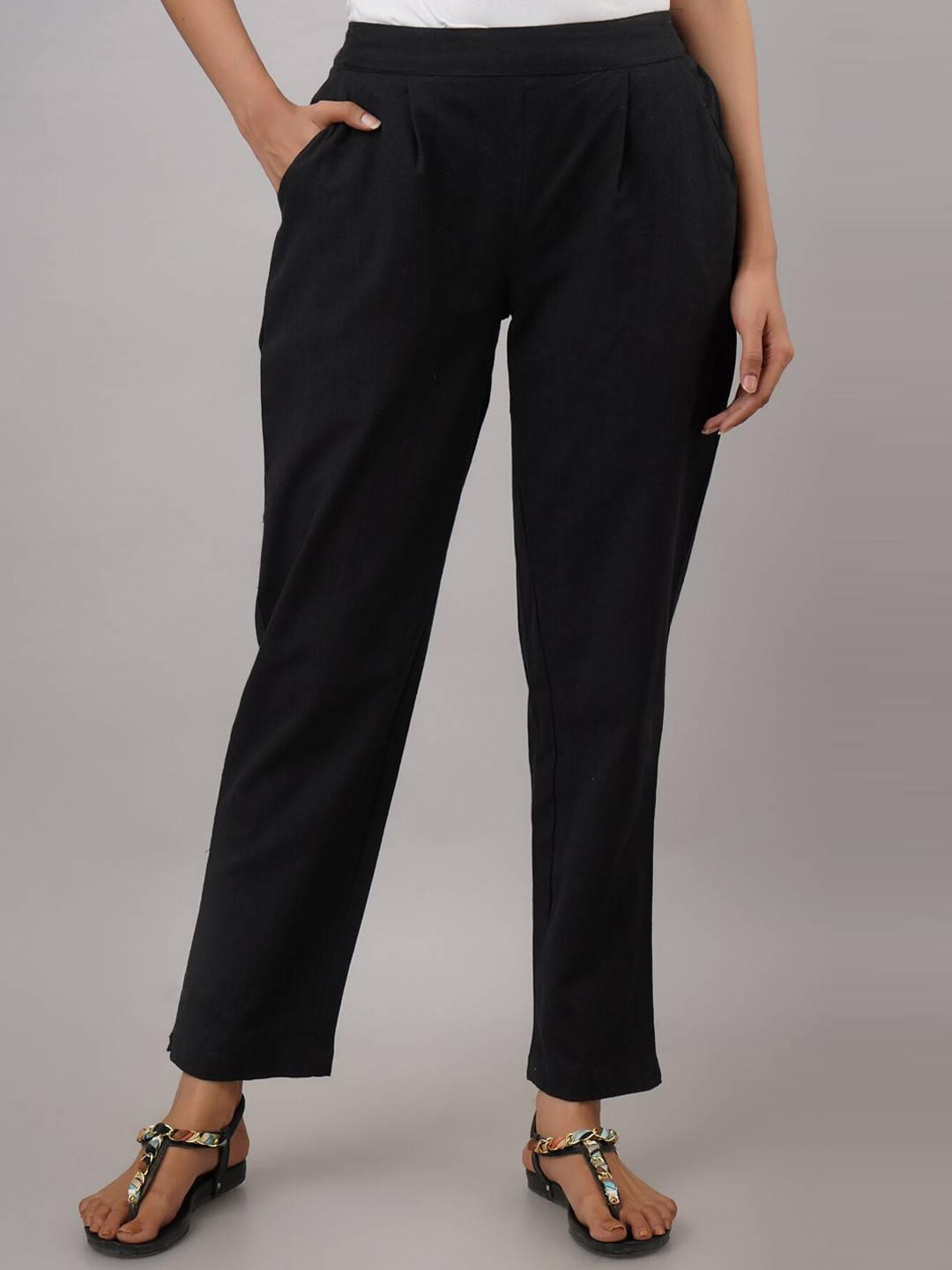 Saart Bunaai Women Black Solid Cotton Trousers
