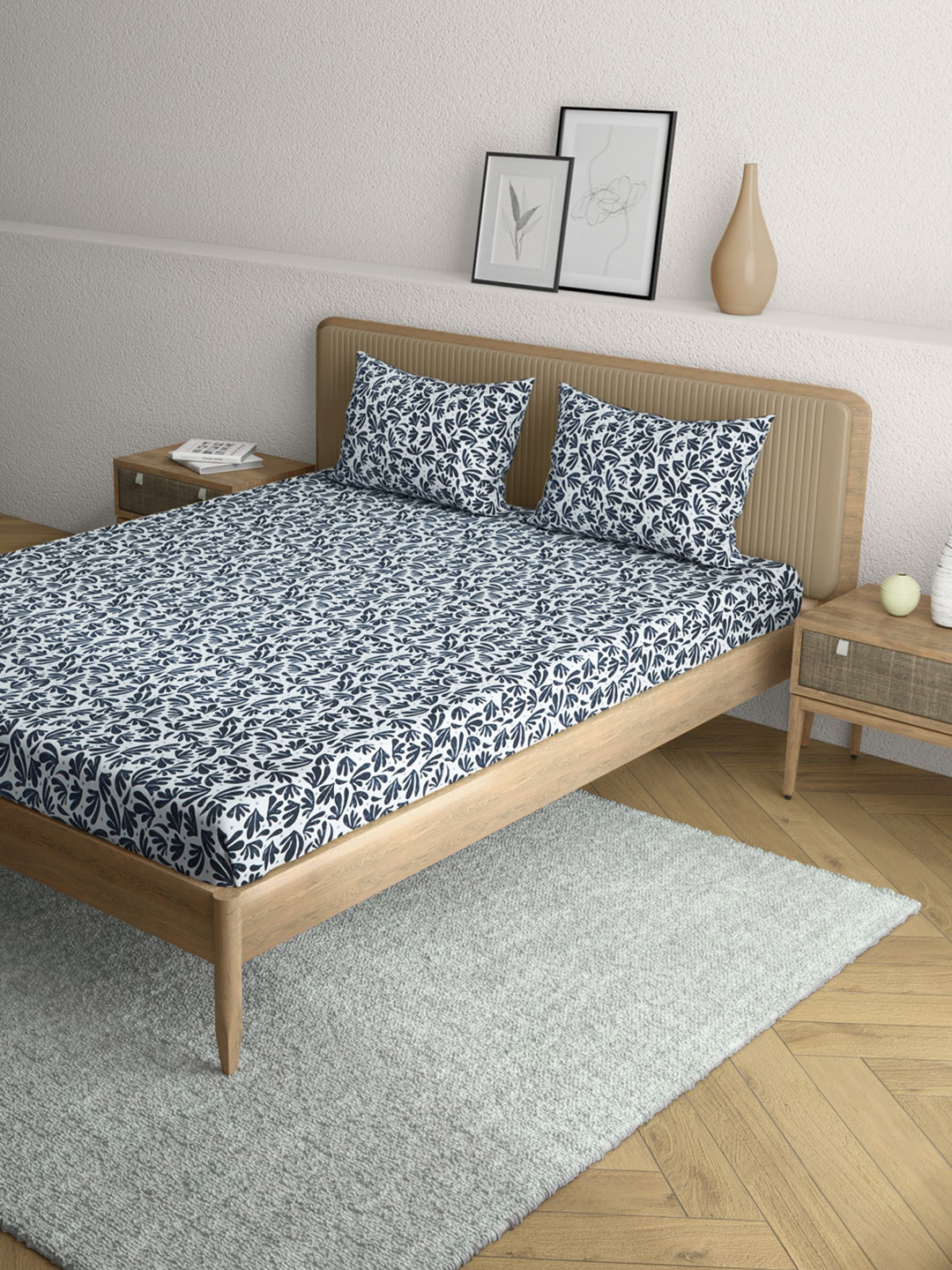 Anaqa by Pantaloons White Floral Pure Cotton 144 TC Fitted Queen Bedsheet with 2 Pillow Covers-88 x 108 inches
