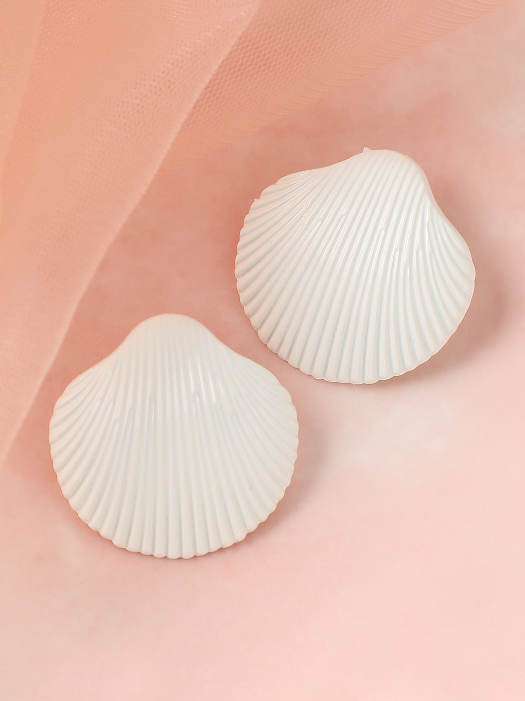 SOHI Women White Sea Shell Studs Earrings