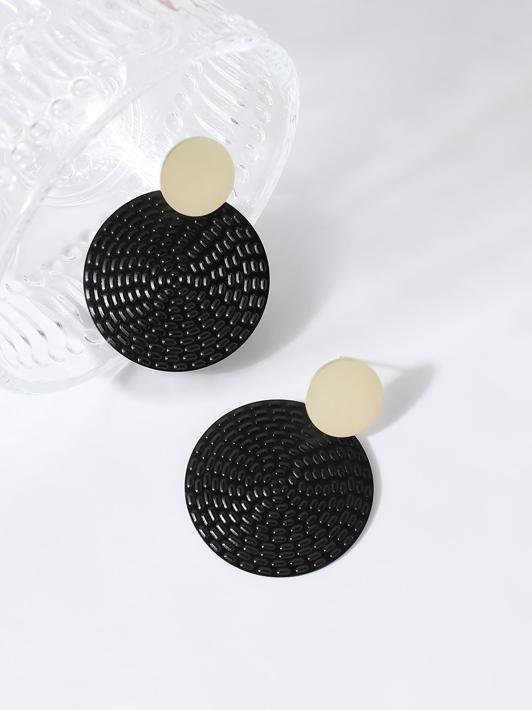 SOHI Black & Gold PlatedContemporary Drop Earrings
