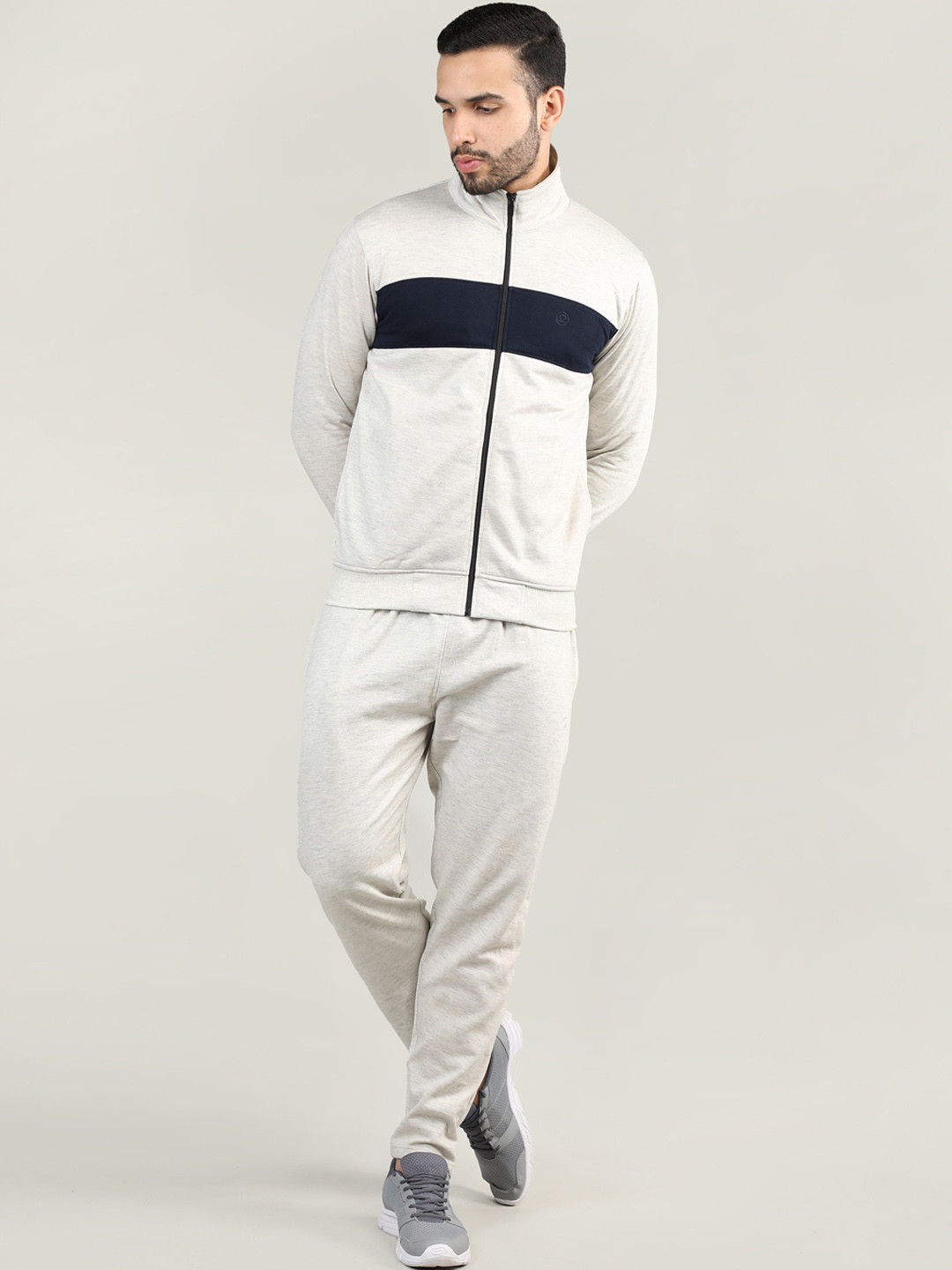 CHKOKKO Men Cream Colored & Navy Blue Winter Fleece Cotton Hooded Zipper Tracksuit