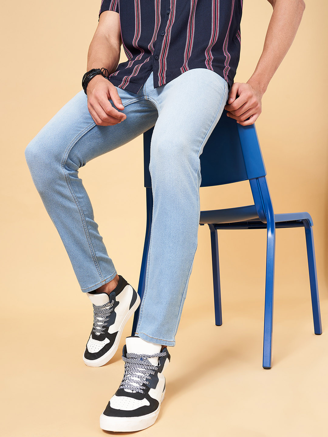 YU by Pantaloons Men Blue Slim Fit Light Fade Cotton  Jeans