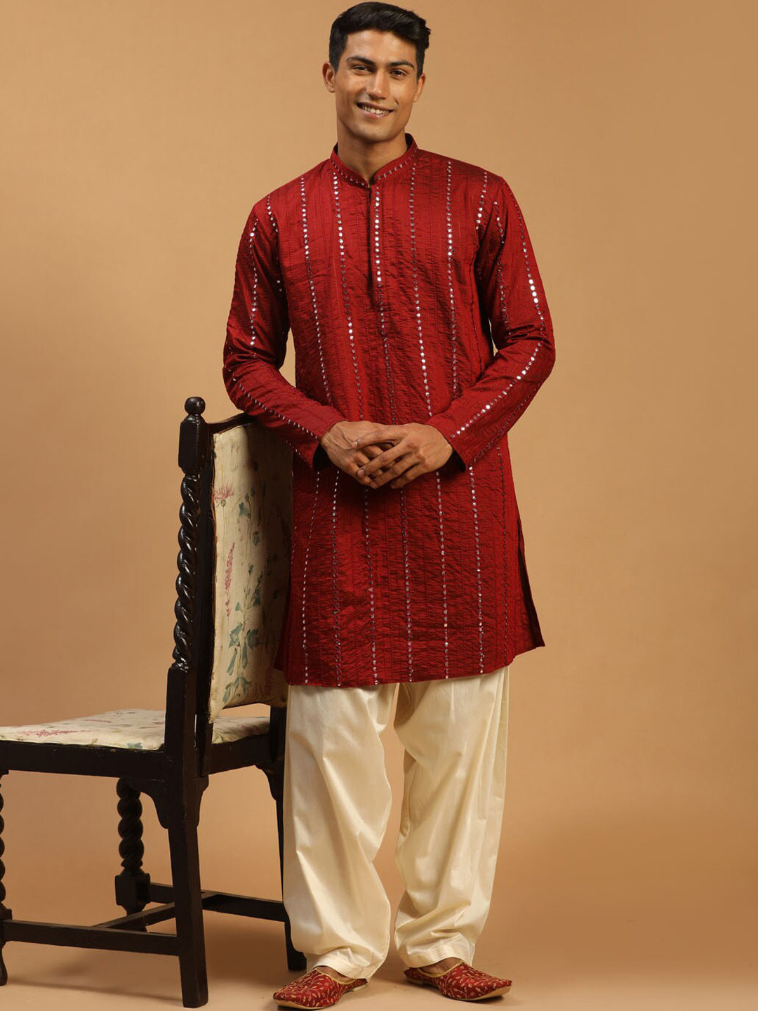 VASTRAMAY Men Maroon Embroidered Mirror Work Kurta with Patiala