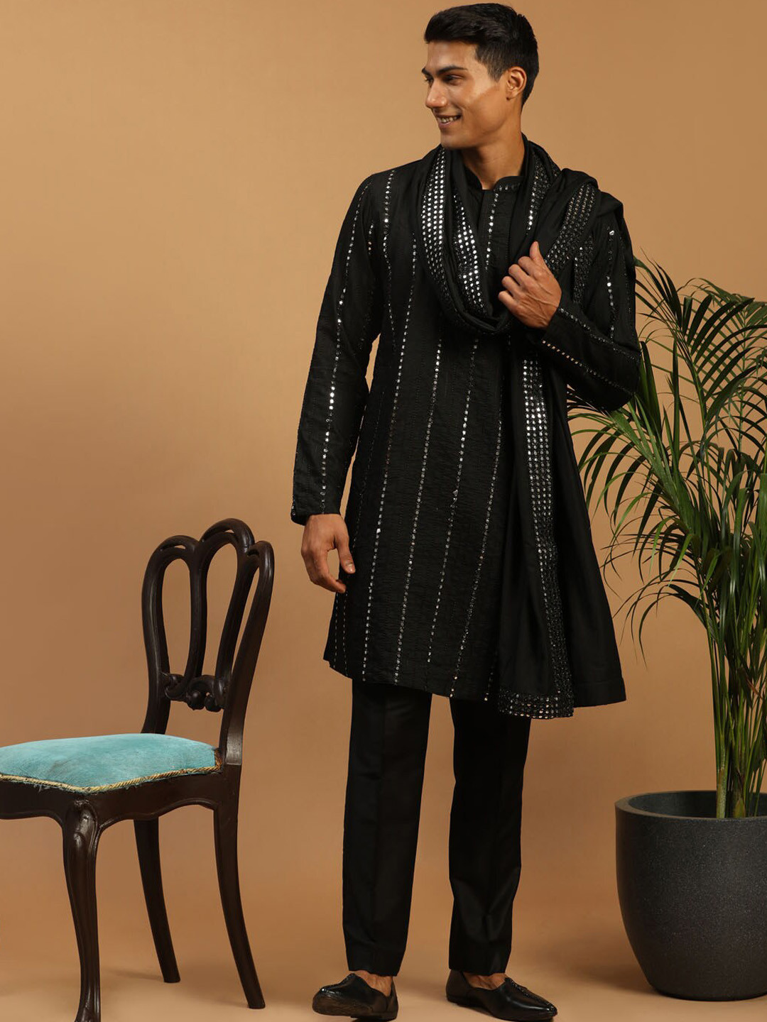 VASTRAMAY Men Black Embroidered Mirror Work Kurta with Pyjamas & Dupatta