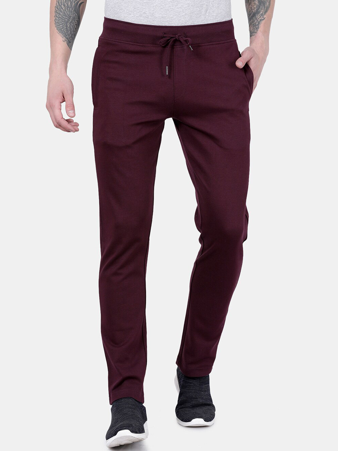 t-base Men Burgundy Solid Cotton Track Pant
