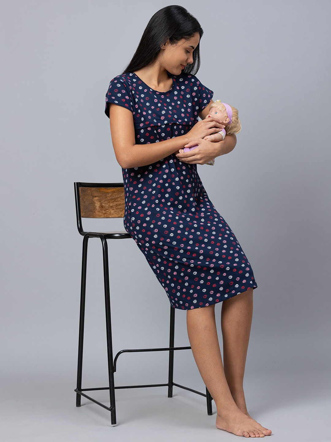 AV2 Women Navy Blue Printed Cotton Maternity Nightdress