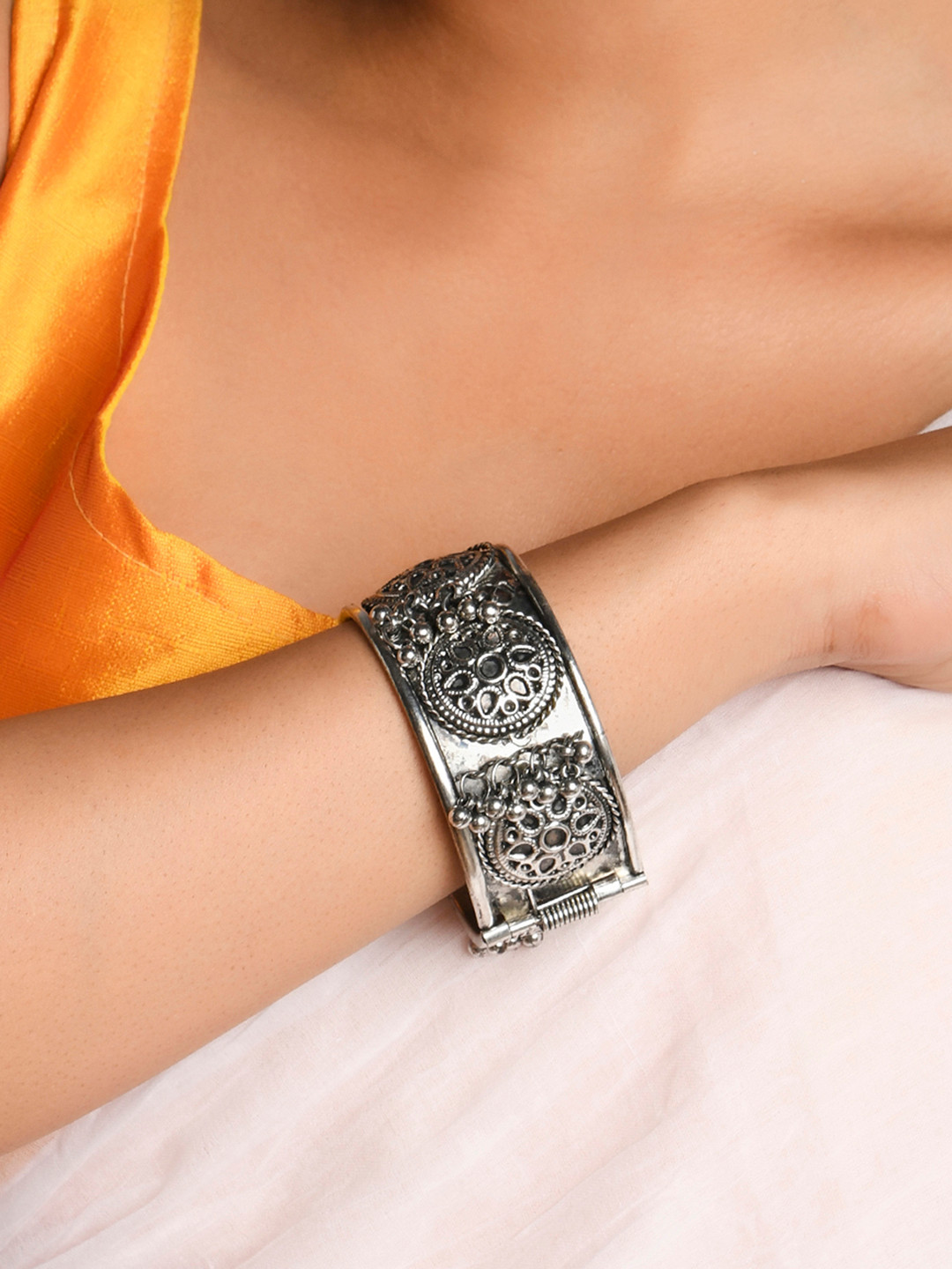 Fida Women Silver-Toned Oxidised Silver-Plated Bangle-Style Bracelet