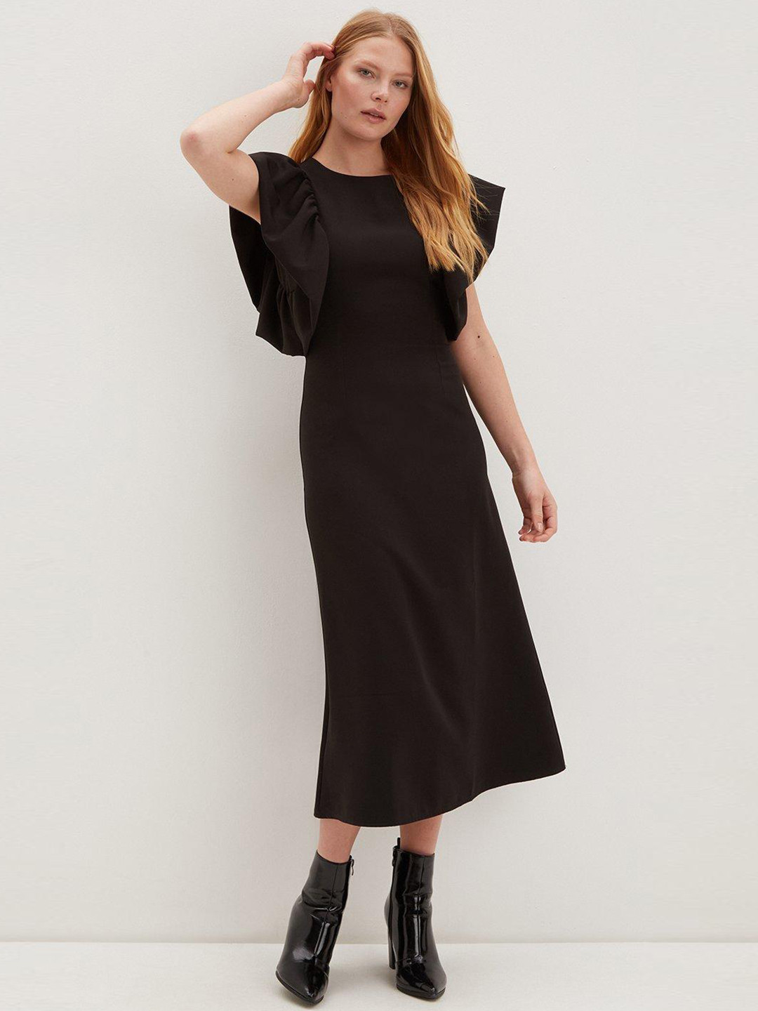 DOROTHY PERKINS Black Ruffle Sleeves A-Line Midi Dress