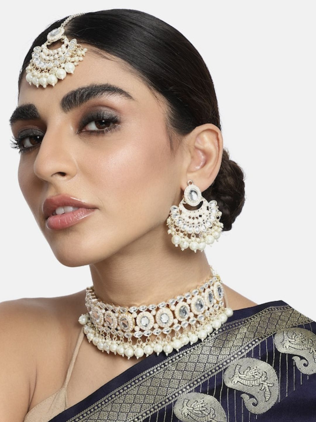 I Jewels Women Gold-Plated White Kundan Studded & Beaded Jewellery Set