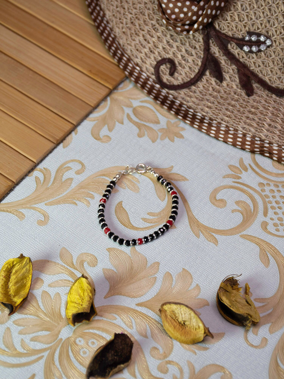 Arte Jewels Kids Unisex Silver-Plated Black & Red Tribal Wraparound Bracelet