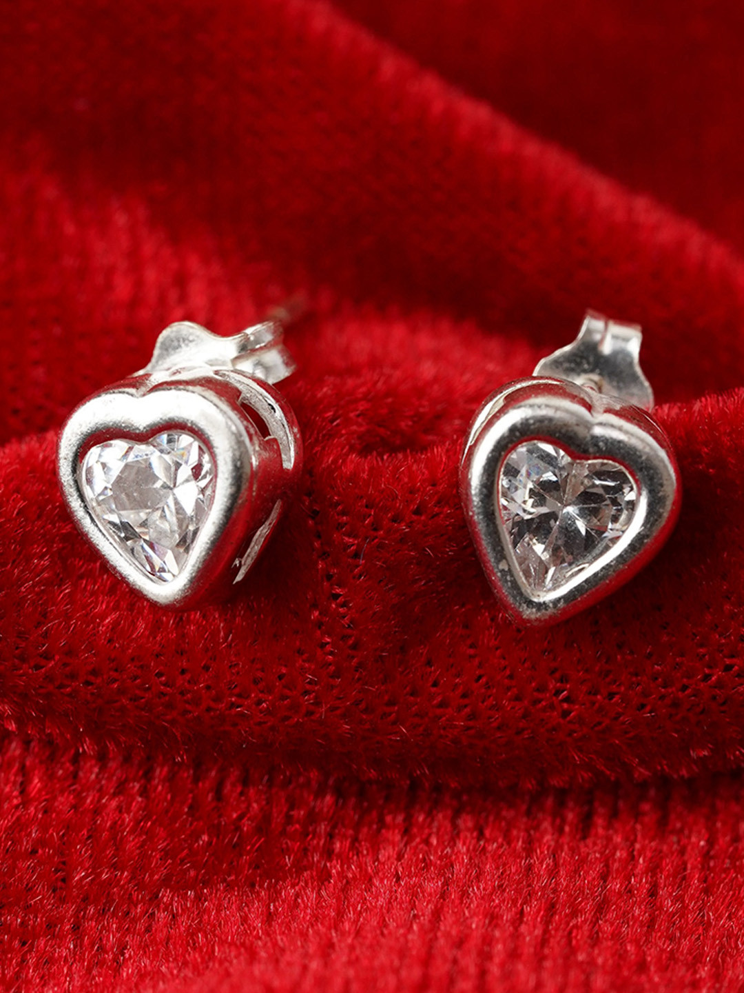 Arte Jewels Silver-Toned Heart Shaped Studs Earrings