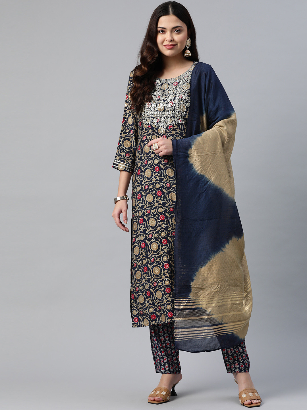 Readiprint Women Navy Blue Floral Printed Kurta Set