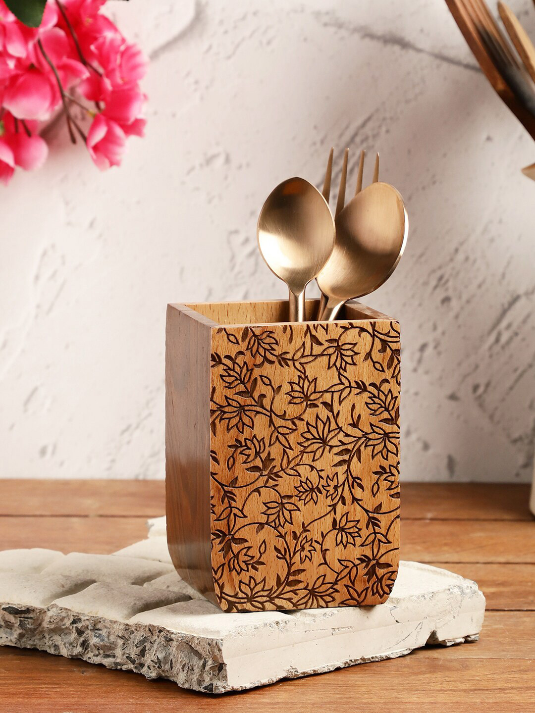 VarEesha Gul Brown Textured Sheesham Wooden Cutlery Holder