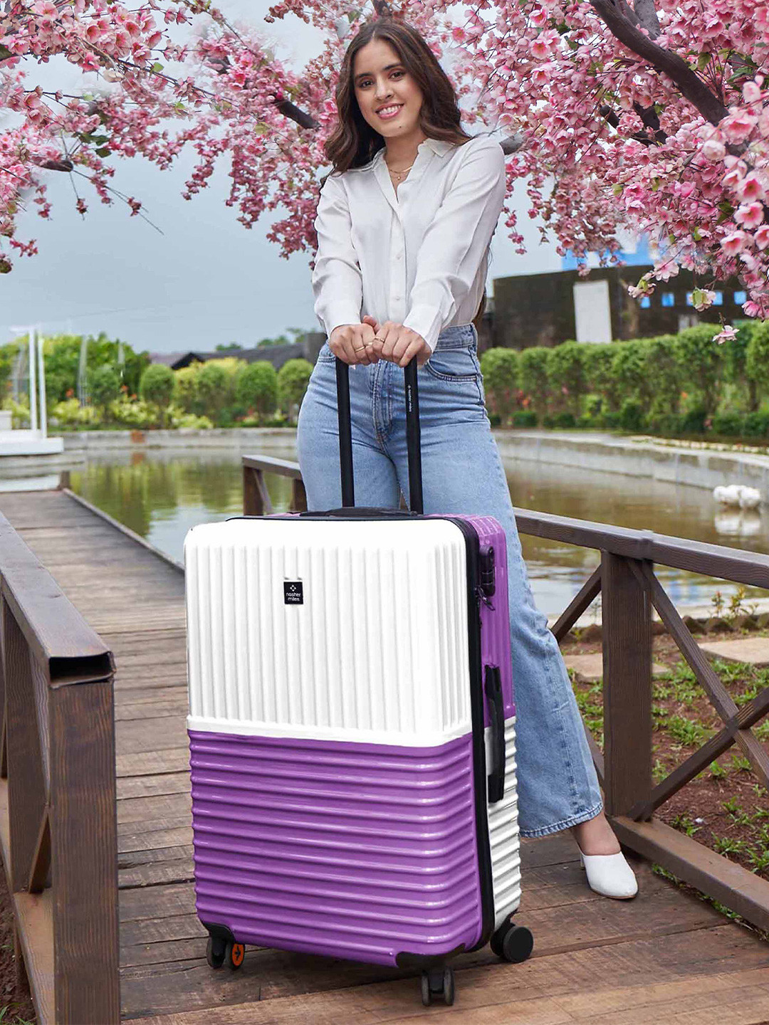 Nasher Miles Istanbul Hard-Sided ABS and PC Large White Purple Trolley Bag - 28Inch 75cm