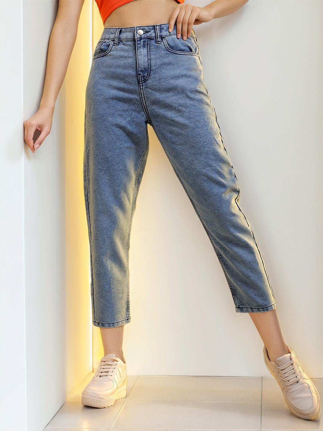Freehand by The Indian Garage Co Women Mom Fit Light Fade Casual Cotton Jeans