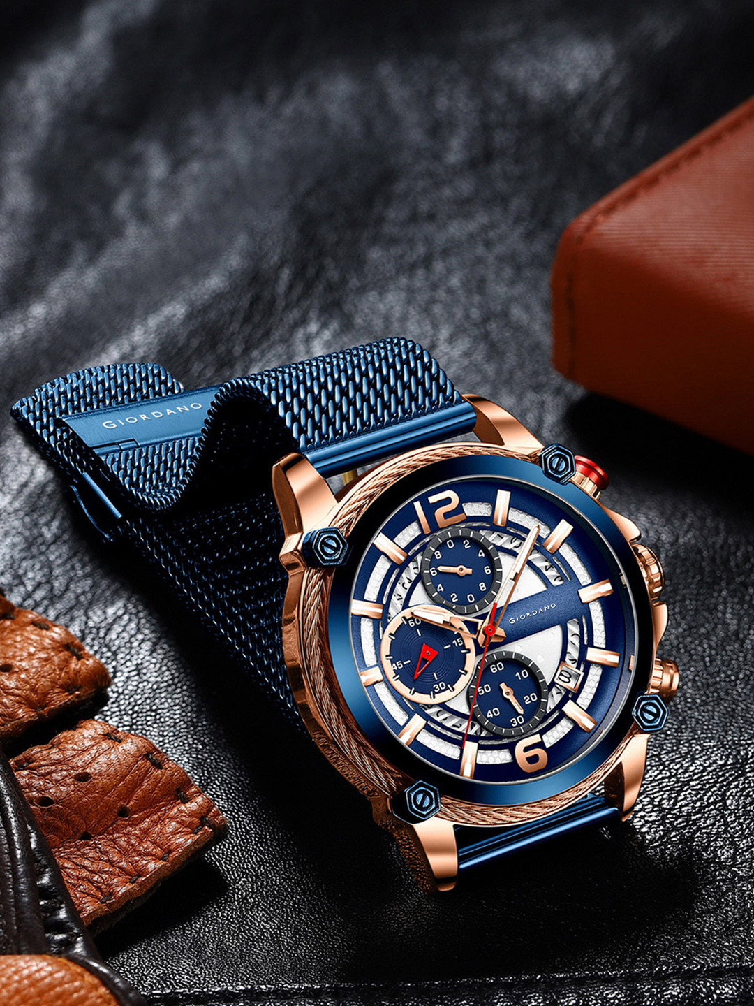 GIORDANO Men Blue Dial & Bracelet Style Straps Analogue Watch GZ-50039-33