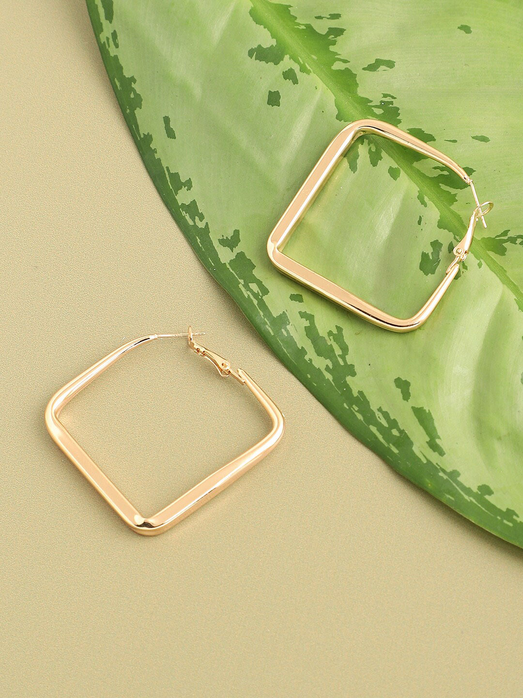 SOHI Gold-Plated Square Hoop Earrings