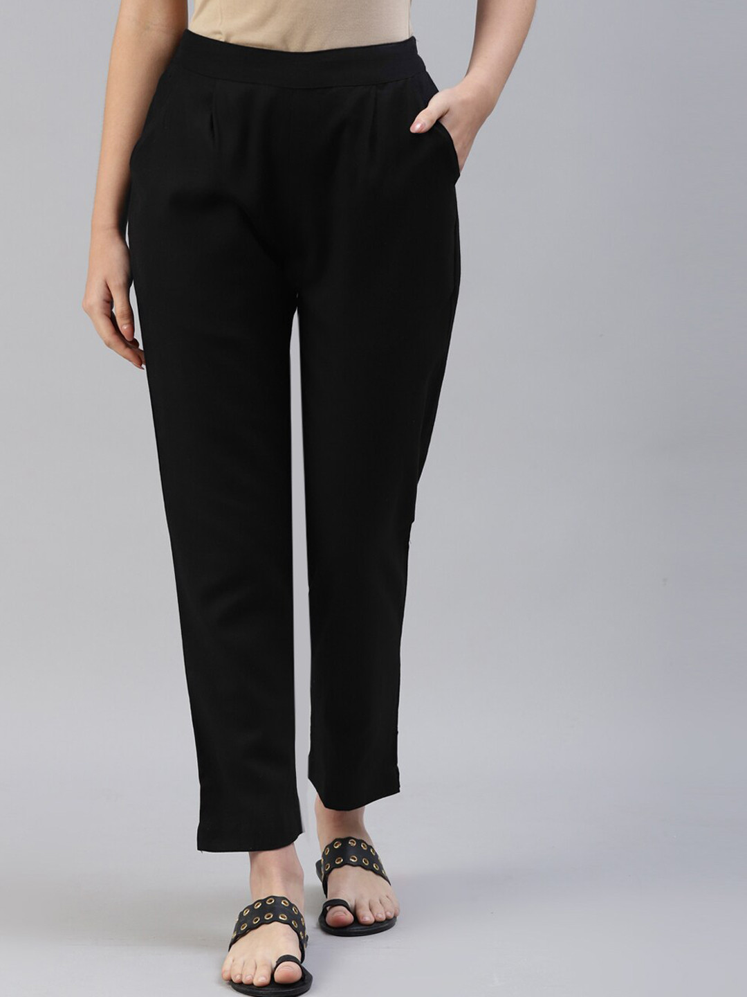 NeshamaKurti Women Pleated Cotton Regular Fit Trouser