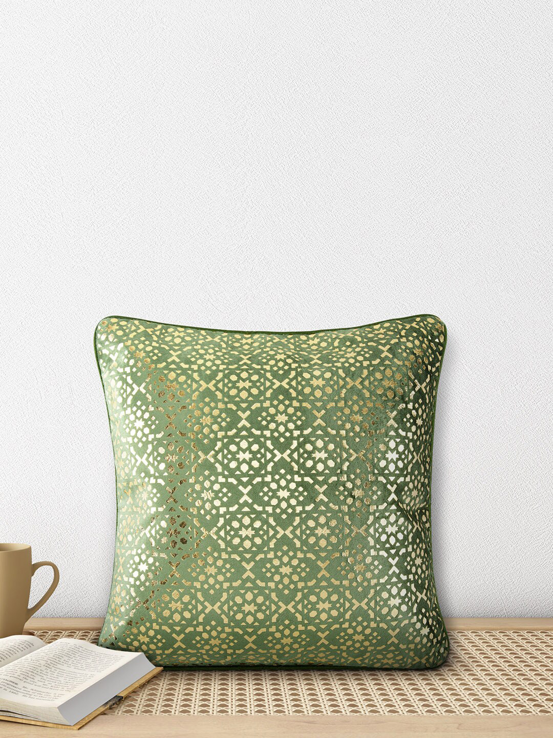 Living scapes by Pantaloons Green & Gold-Toned Geometric Square Cotton Cushion Covers