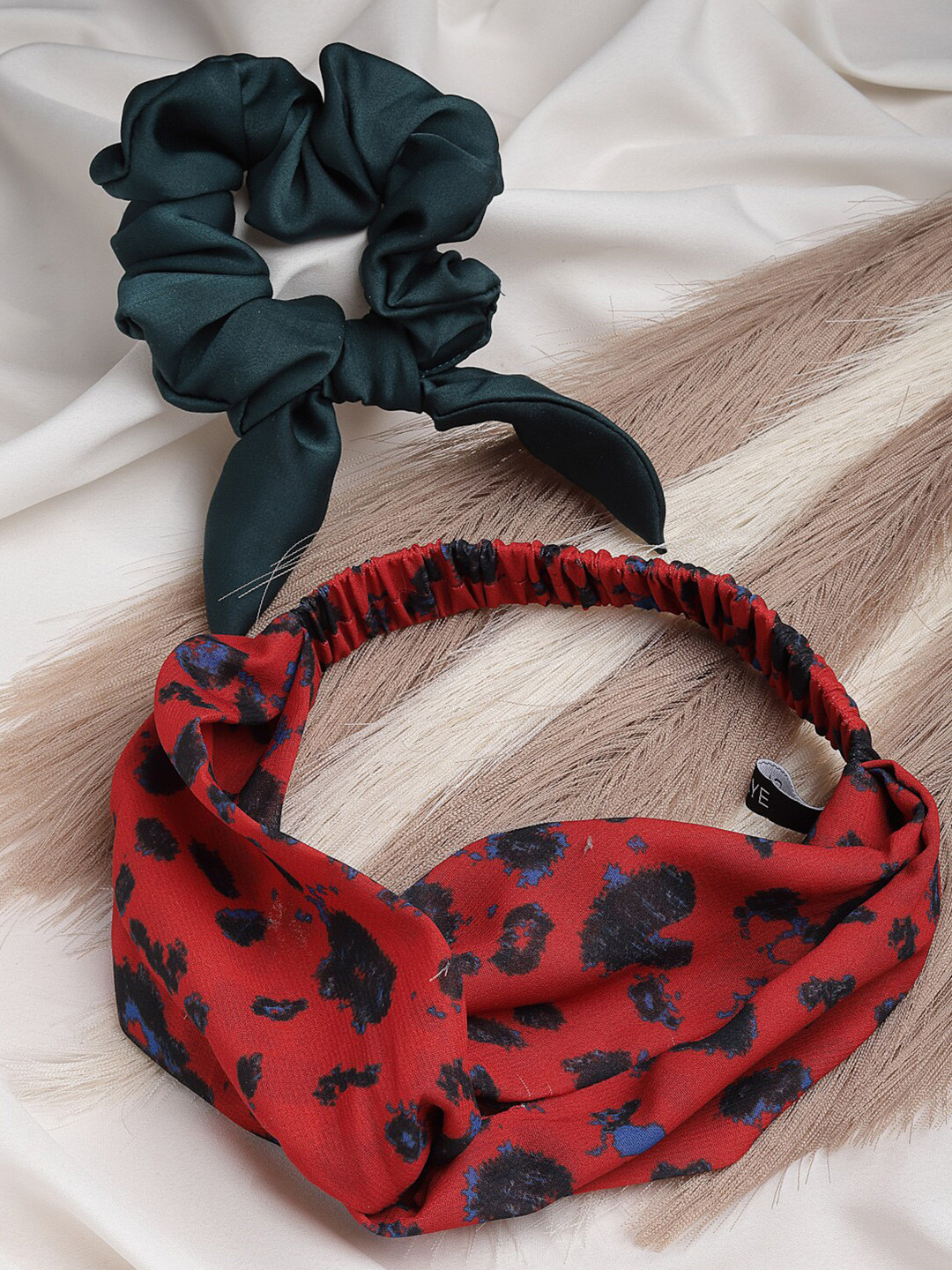 SHAYE Women Red & Blue Set of 2 Hairband & Scrunchies