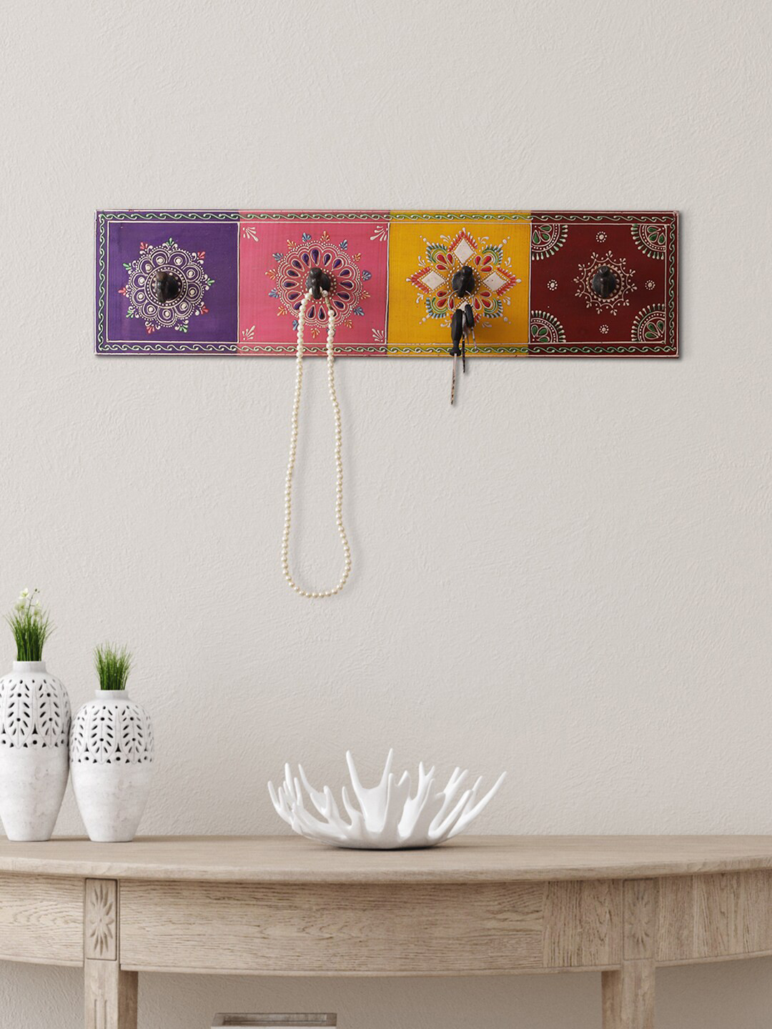 Aapno Rajasthan Pink & Purple Handpainted 4 Hooks Wooden Key Holders