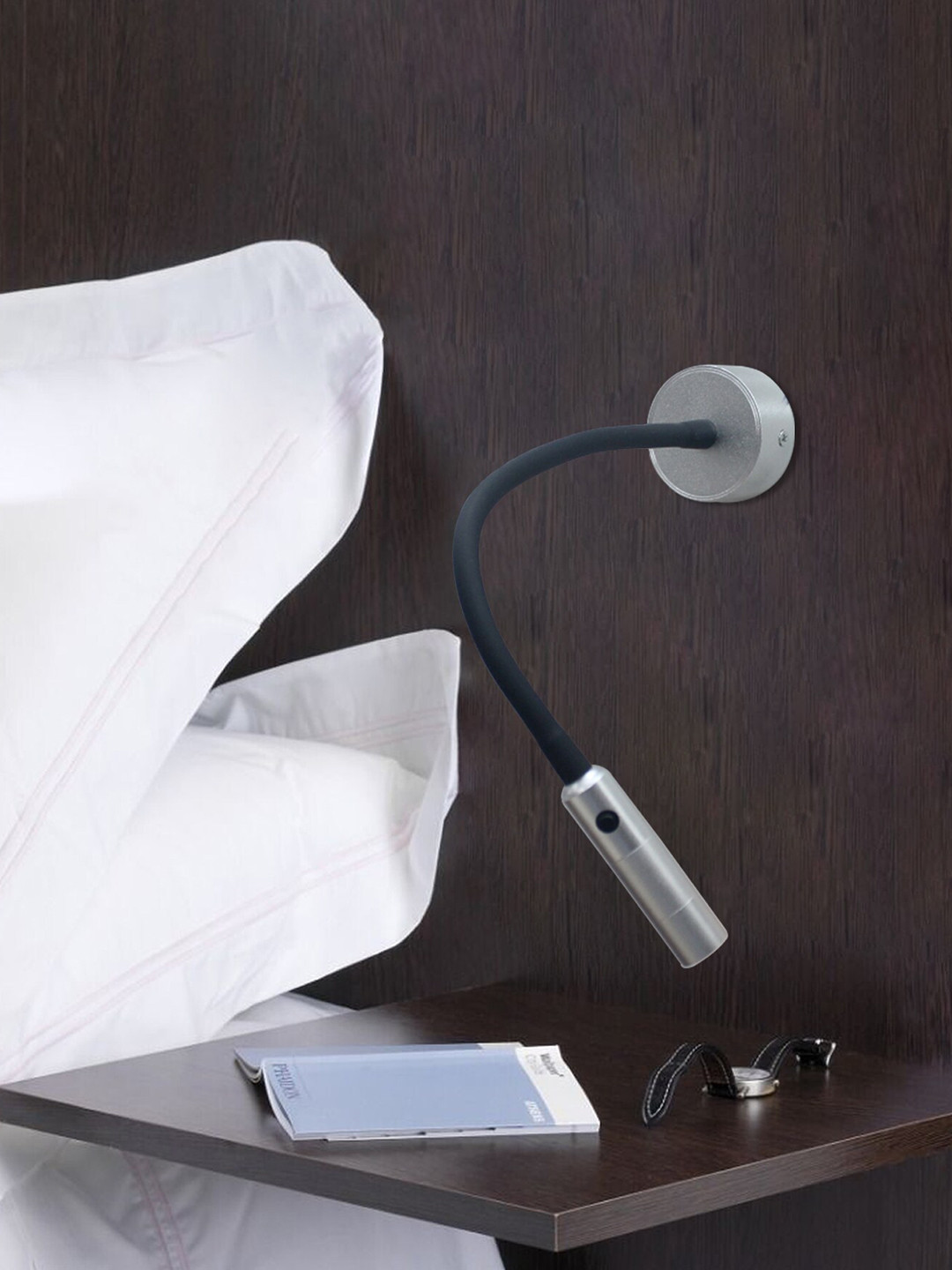 SHREE KALA HOME DECOR Silver-Toned & Black Focus Light