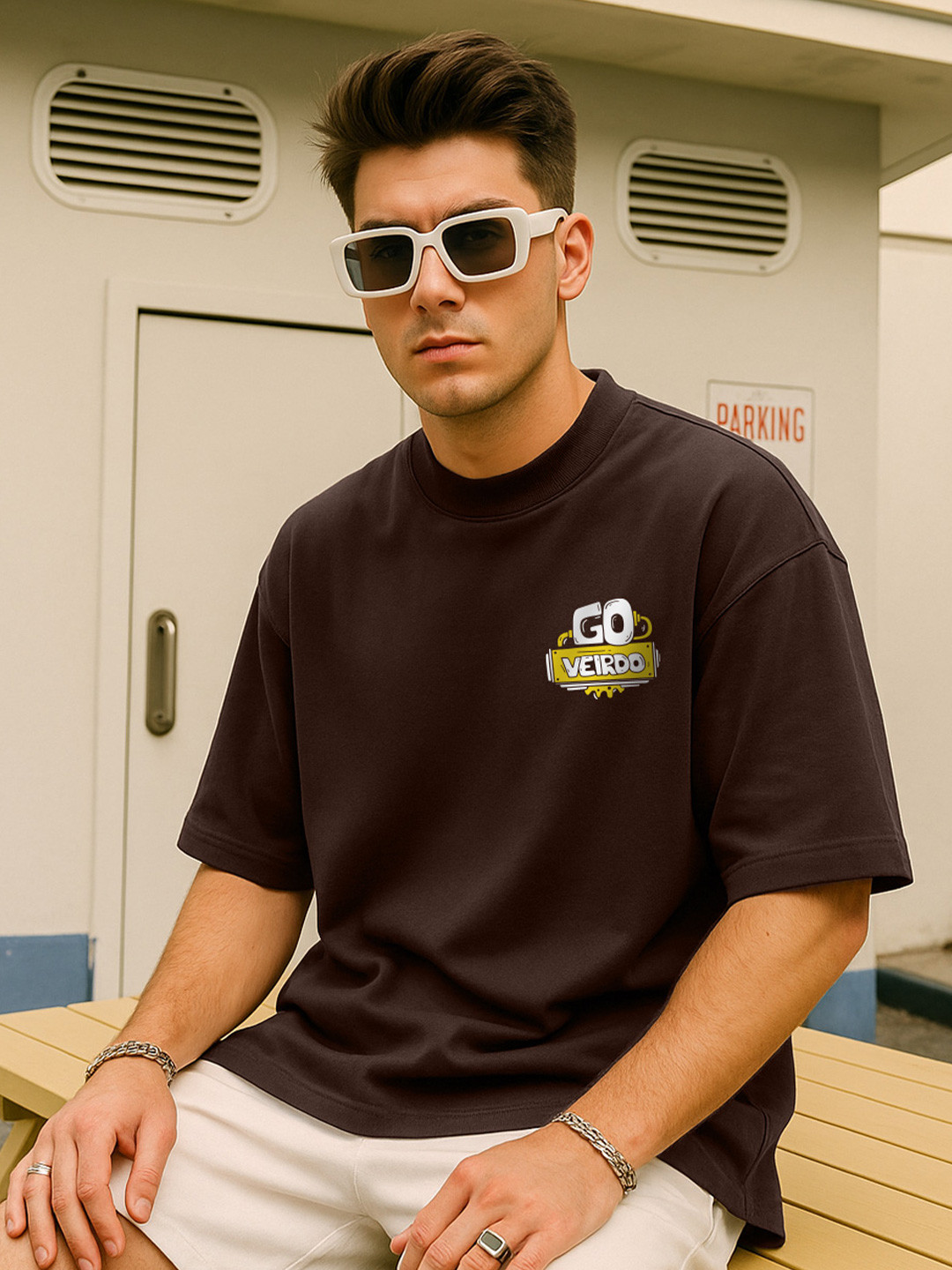 VEIRDO Men Brown Pocket Print Oversize T-shirt