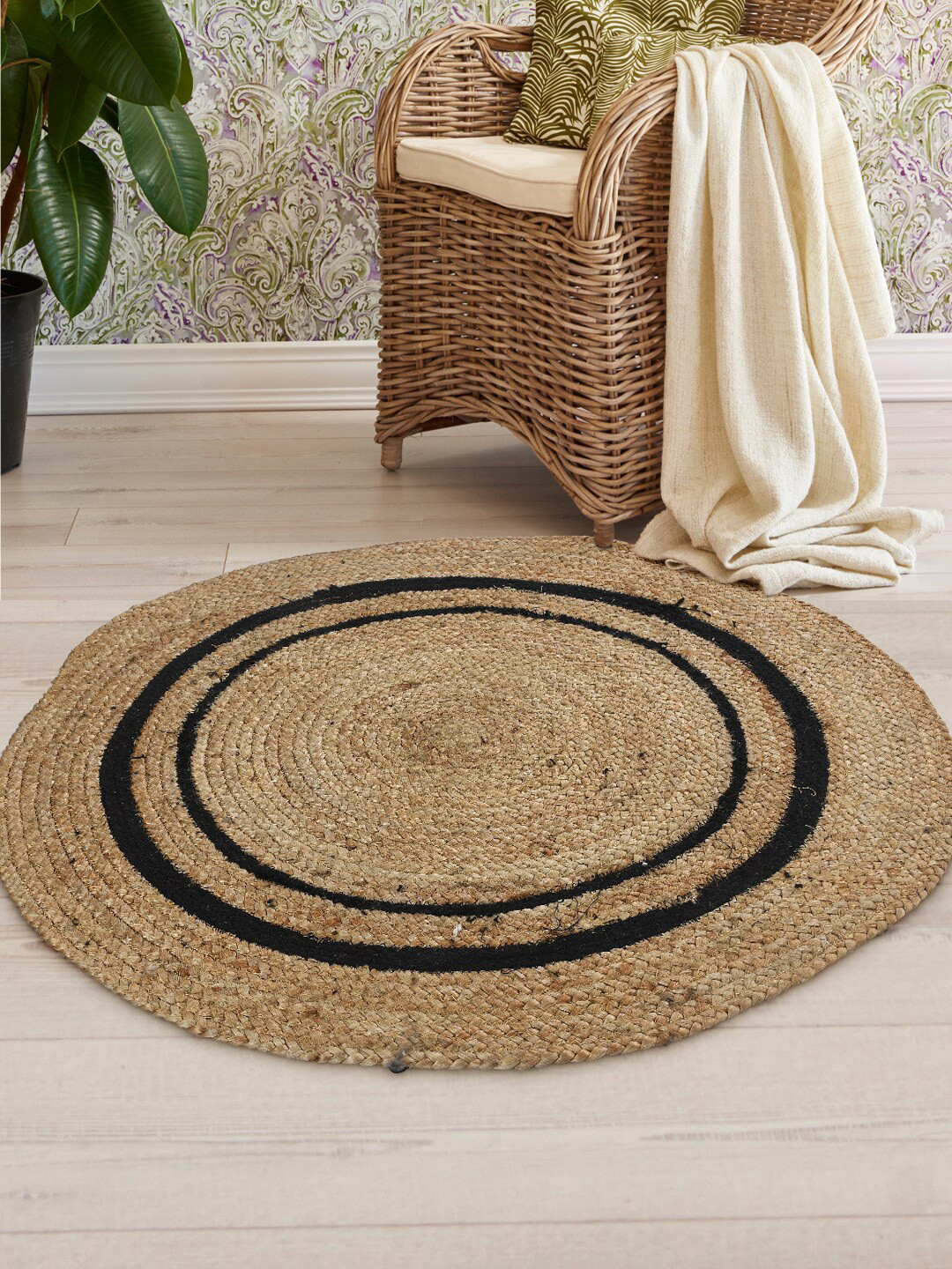SASHAA WORLD Beige & Black Colourblocked 2000 GSM Anti-Skid Round Bath Rug