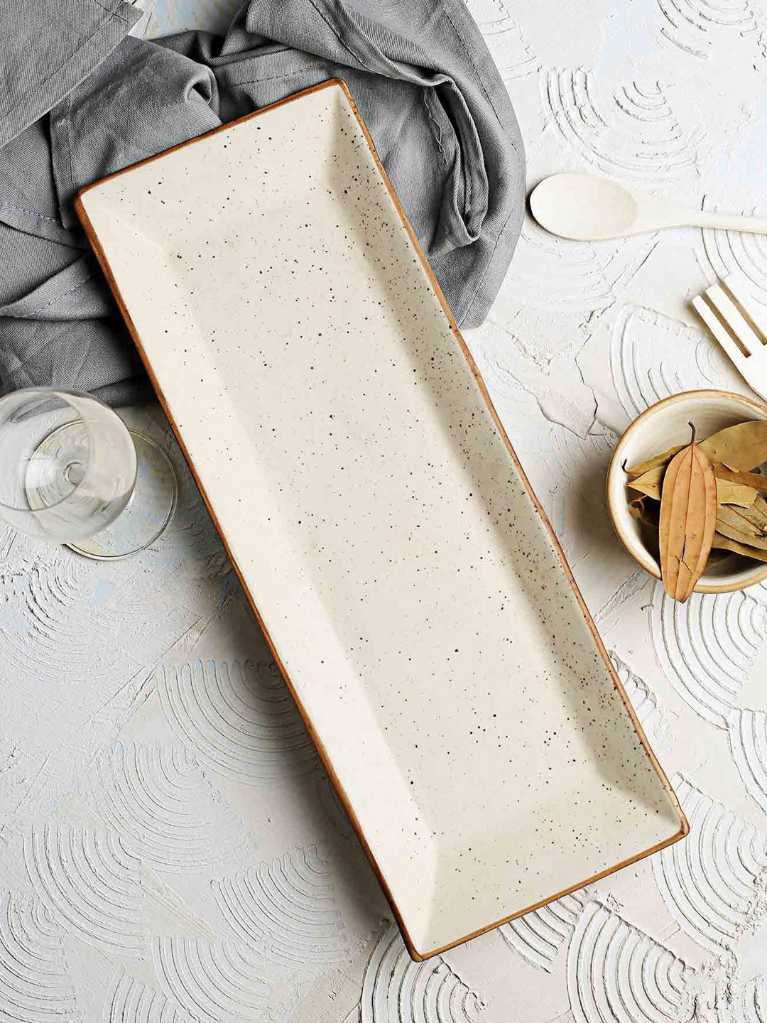 MIAH Decor Off-White Set of 1 Handcrafted Ceramic Serving Tray