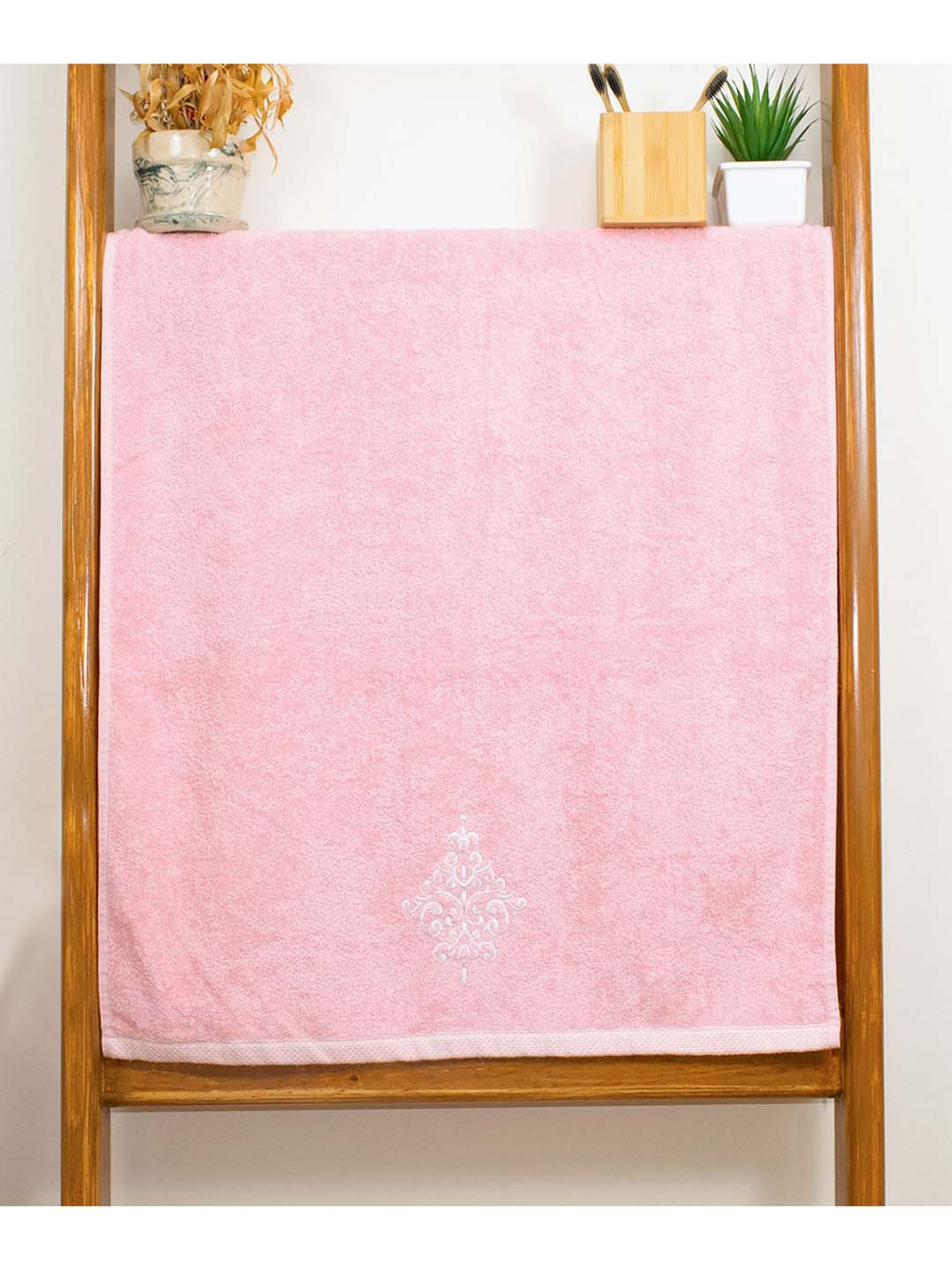 RANGOLI Peach-Colored 600 GSM Organic Bamboo Bath Towel