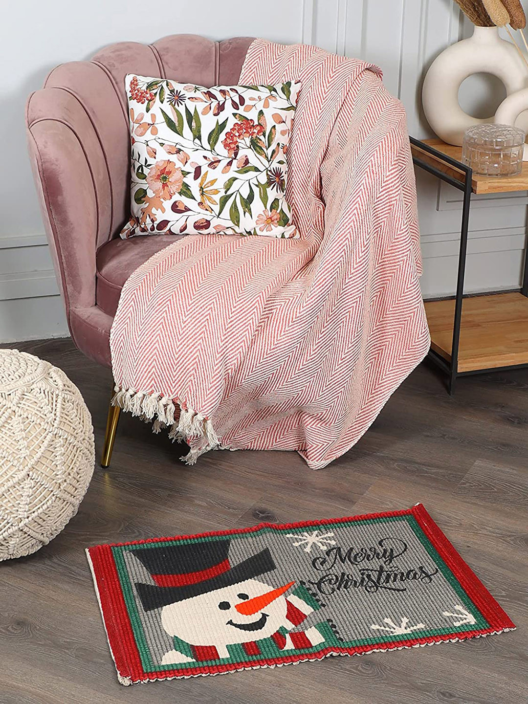 SASHAA WORLD Red & Grey Snowman Cotton 2000 GSM Anti-Skid Rectangle Bath Rug