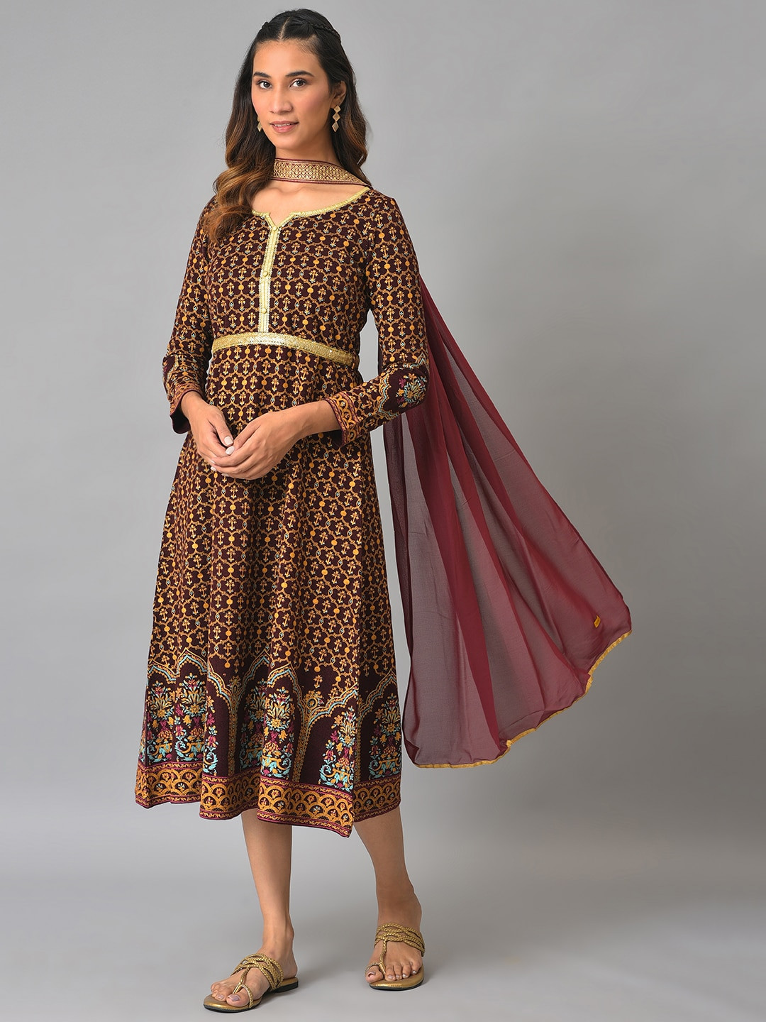 AURELIA Maroon & Gold-Toned Dupatta