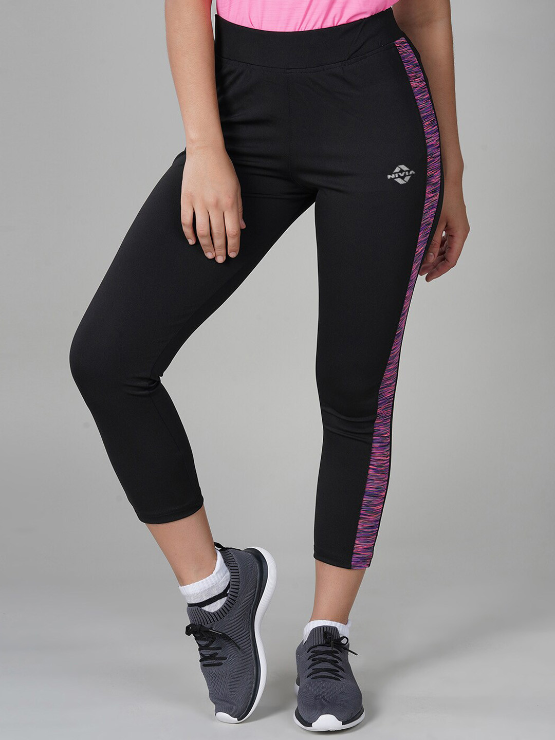 NIVIA Women Side Stripes Slim-Fit Three-Fourth Length Dry Fit Track Pants