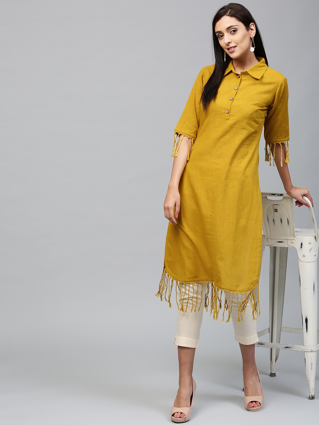 Aks women mustard solid straight outlet kurta