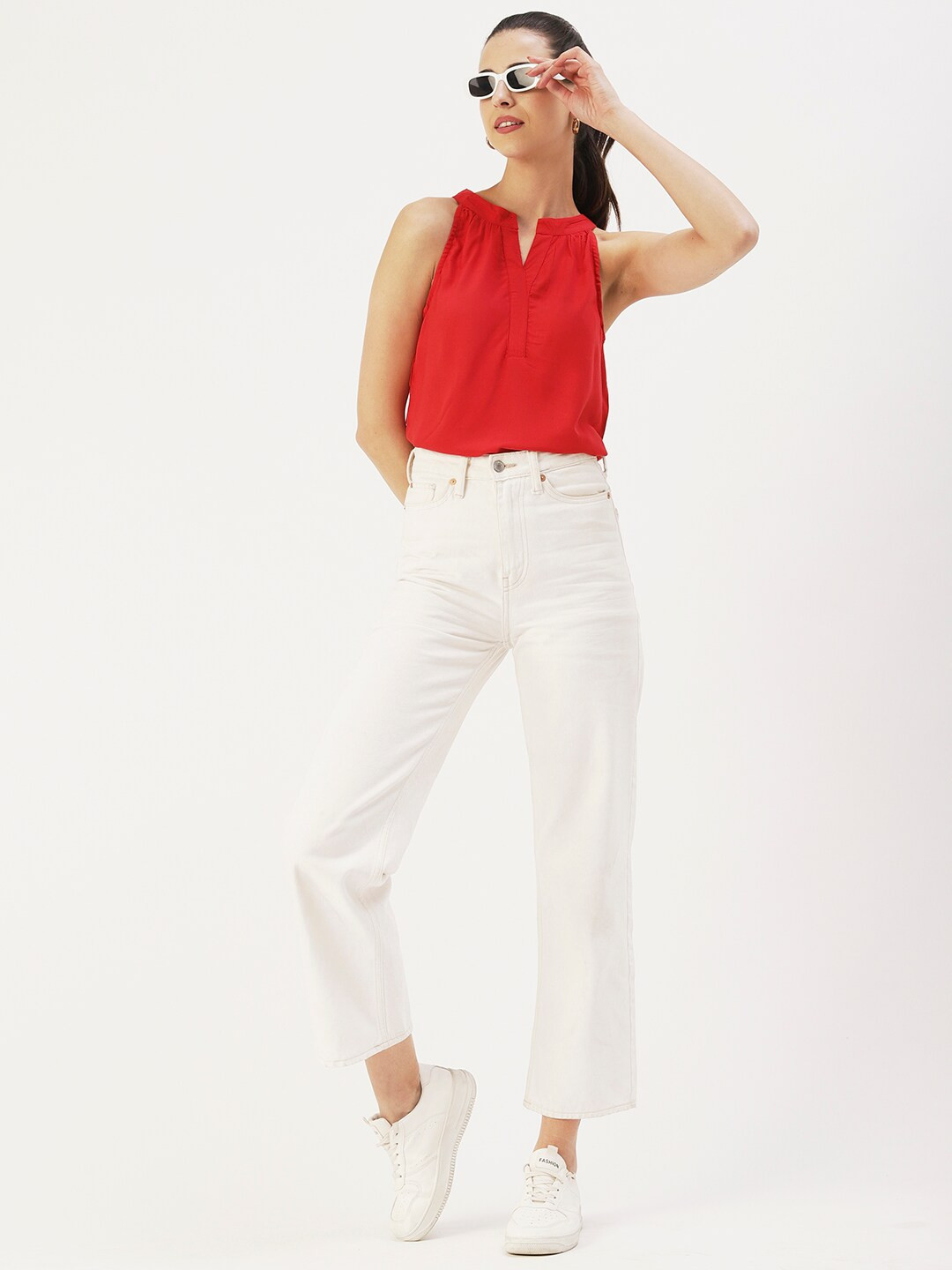 DressBerry Notch V-Neck Sleeveless Top